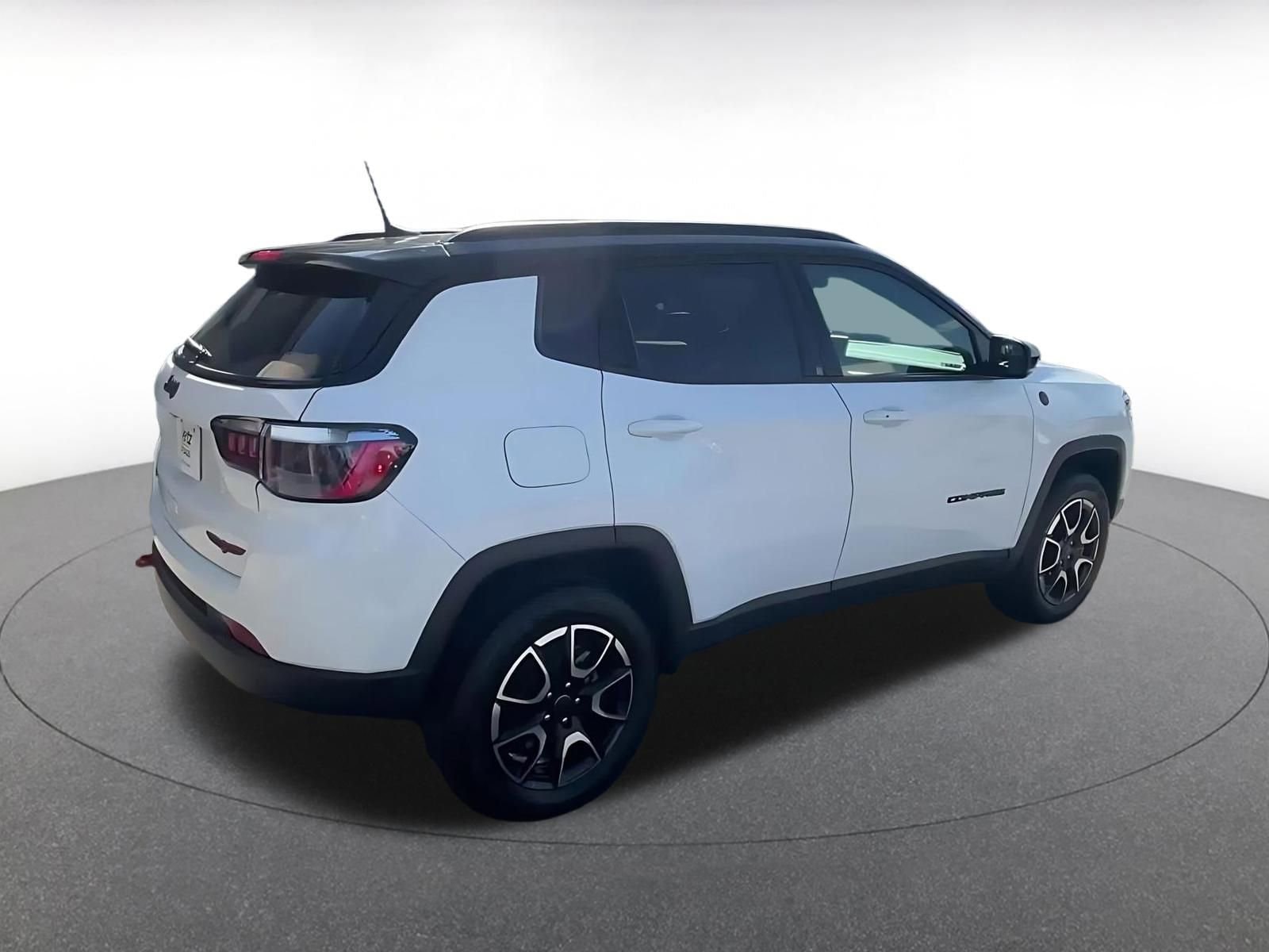 Thumbnail: 2025 Jeep Compass - 16