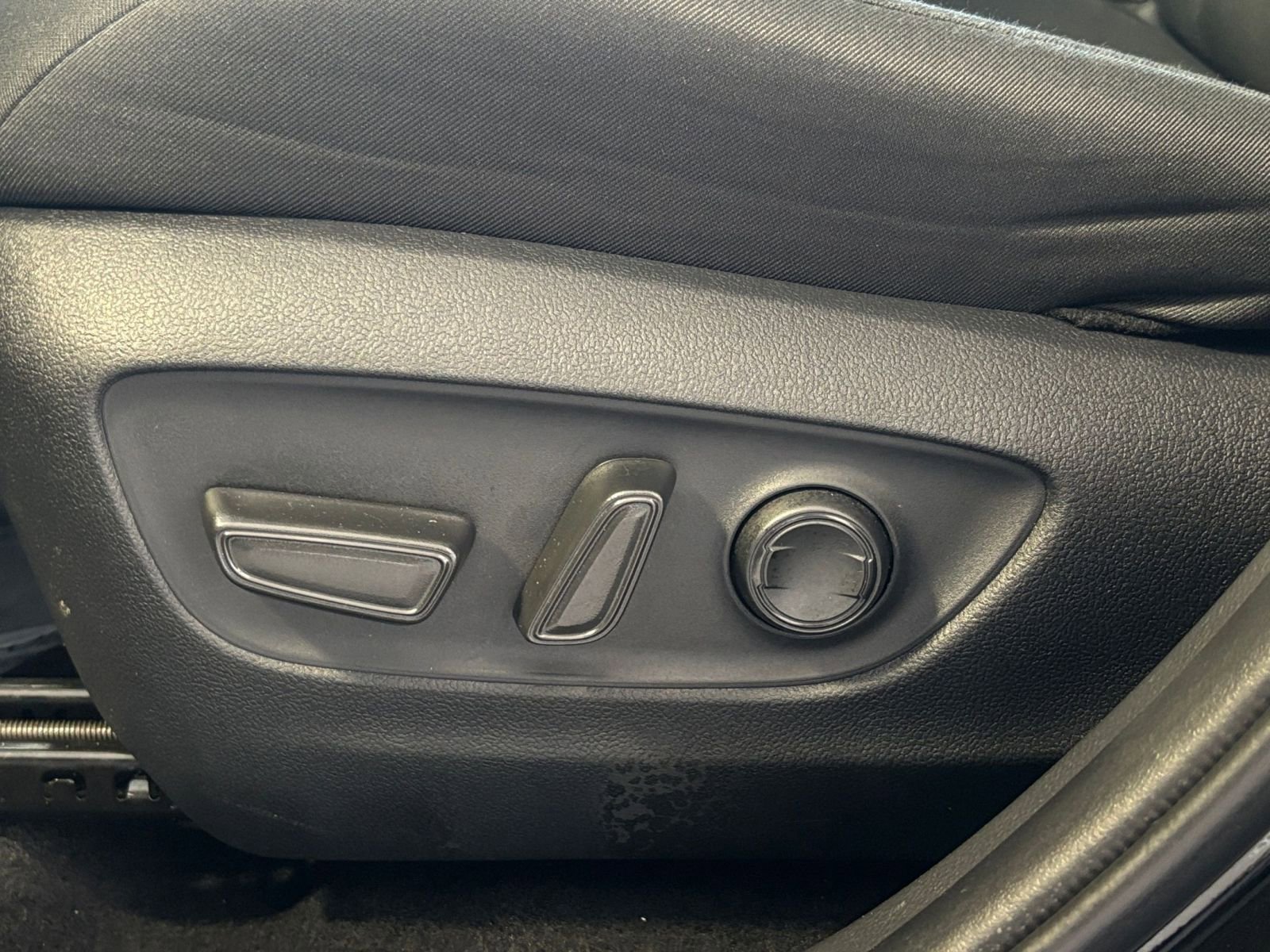 Thumbnail: 2024 Toyota RAV4 - 27