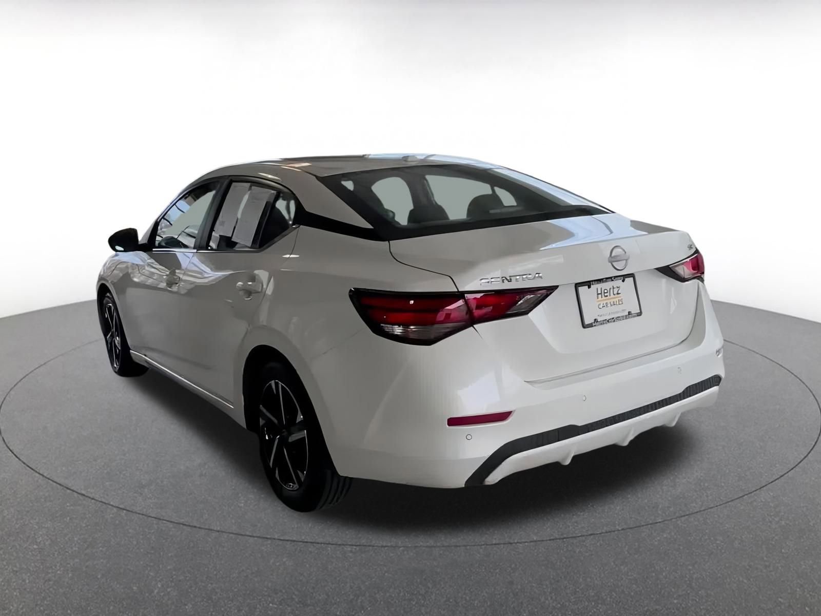 Thumbnail: 2024 Nissan Sentra - 10