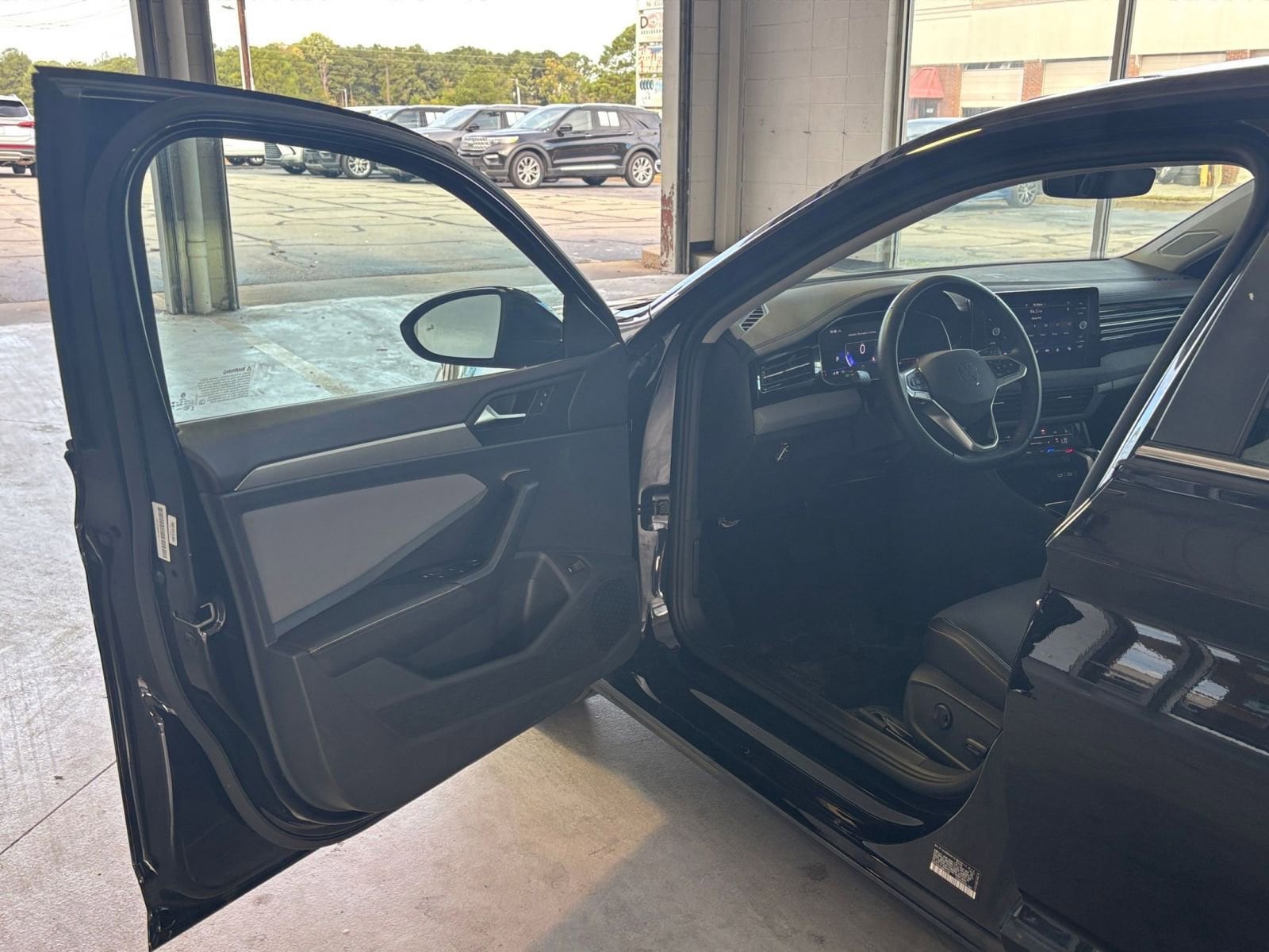 Thumbnail: 2025 Volkswagen Jetta - 20