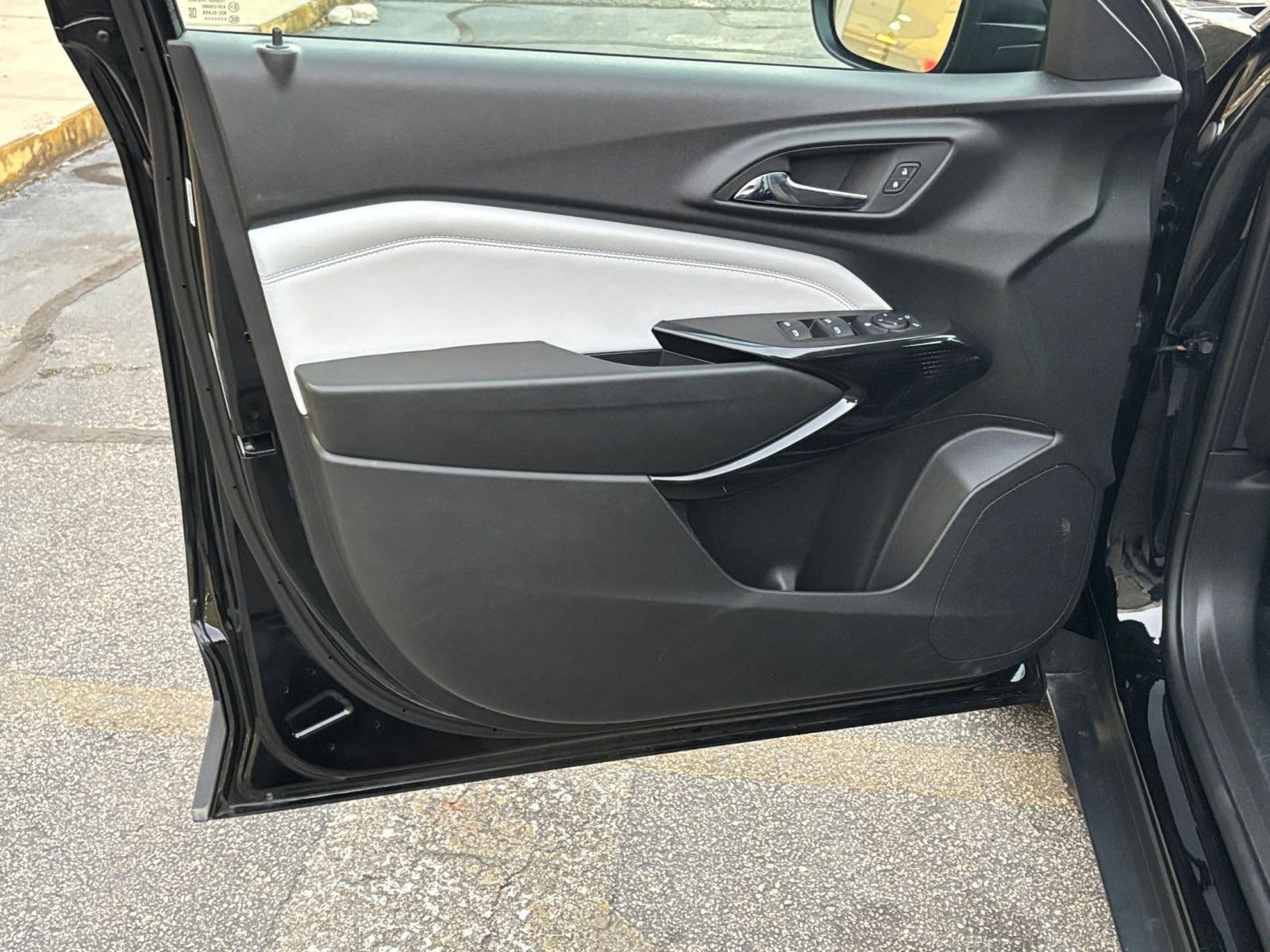 Thumbnail: 2025 Chevrolet Trax - 20