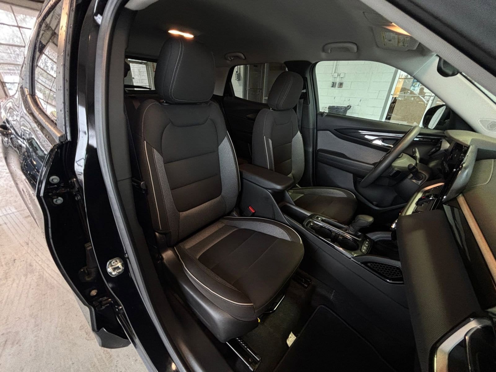 Thumbnail: 2025 Chevrolet TrailBlazer - 35