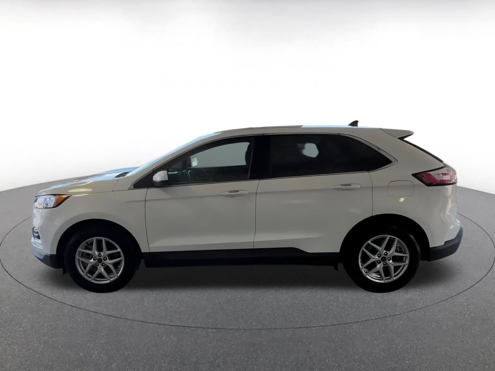 Thumbnail: 2024 Ford Edge - 15