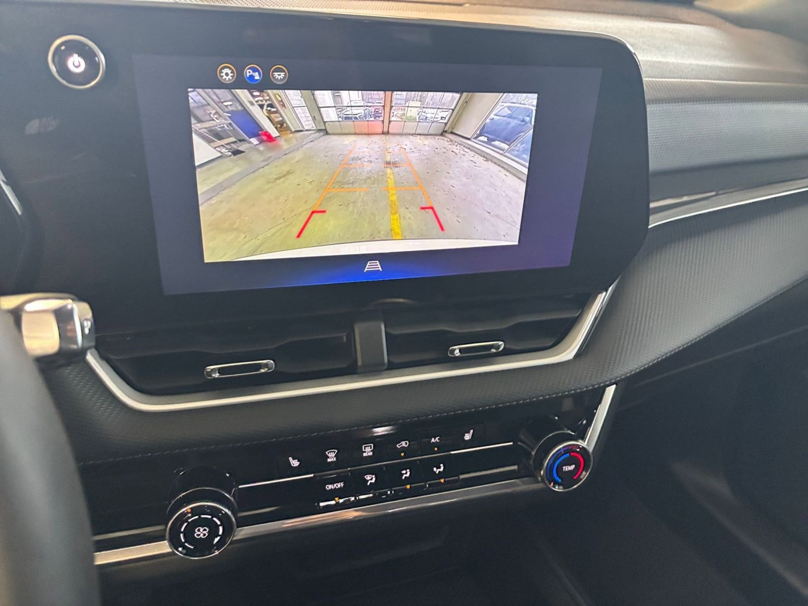 Thumbnail: 2025 Chevrolet Equinox - 17