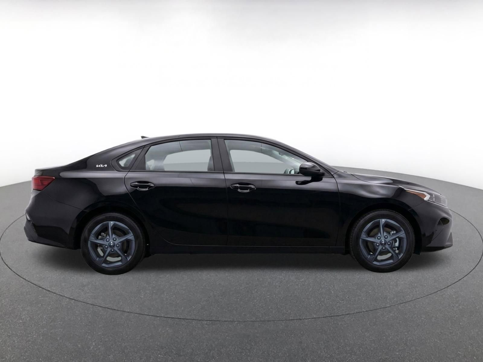 Thumbnail: 2025 Kia K4 - 10