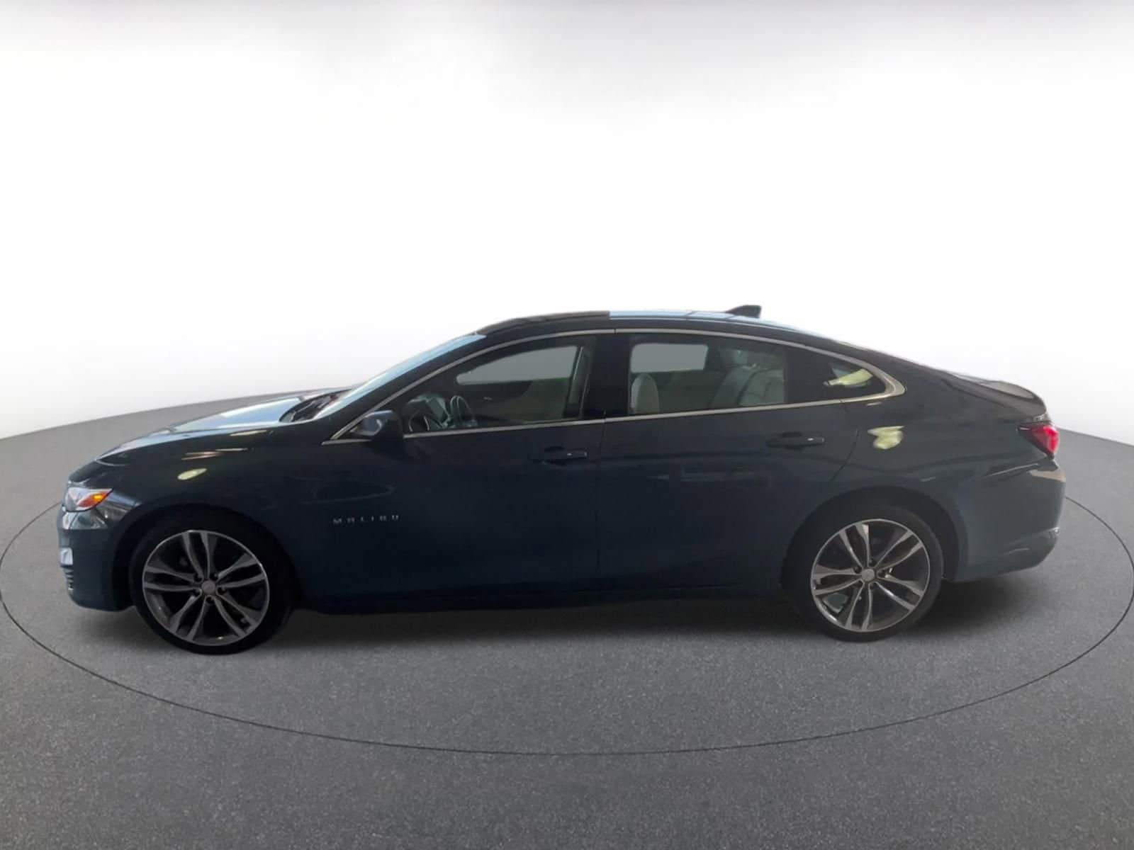 Thumbnail: 2024 Chevrolet Malibu - 8
