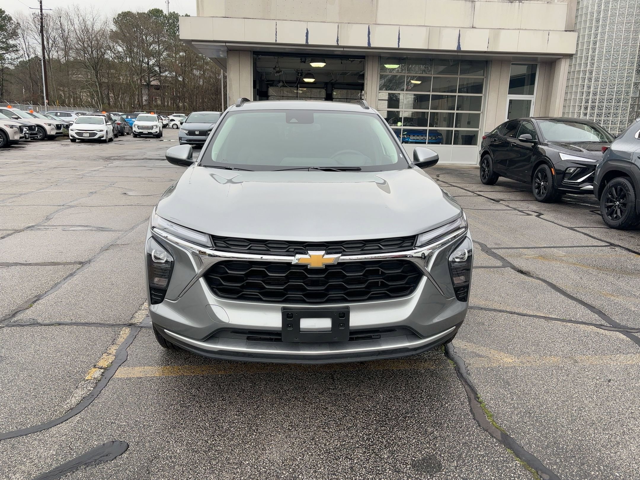 Thumbnail: 2025 Chevrolet Trax - 5