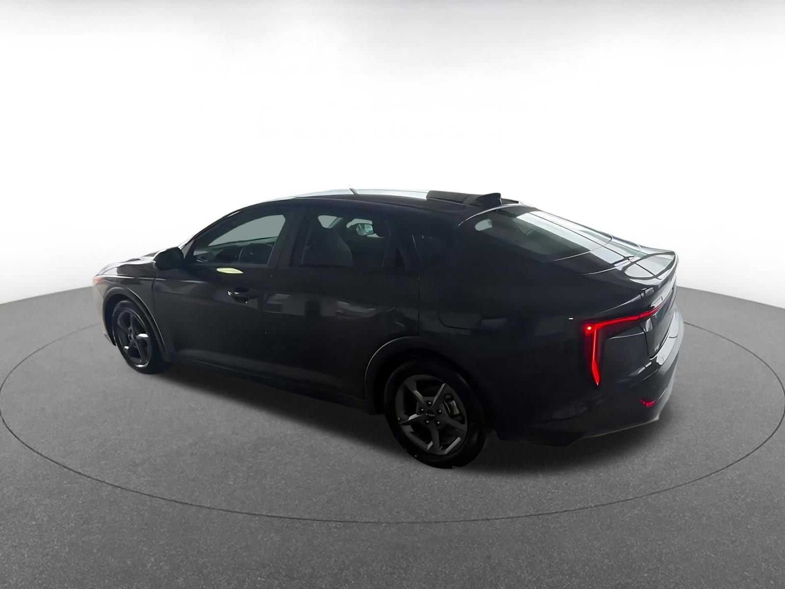 Thumbnail: 2025 Kia K4 - 10