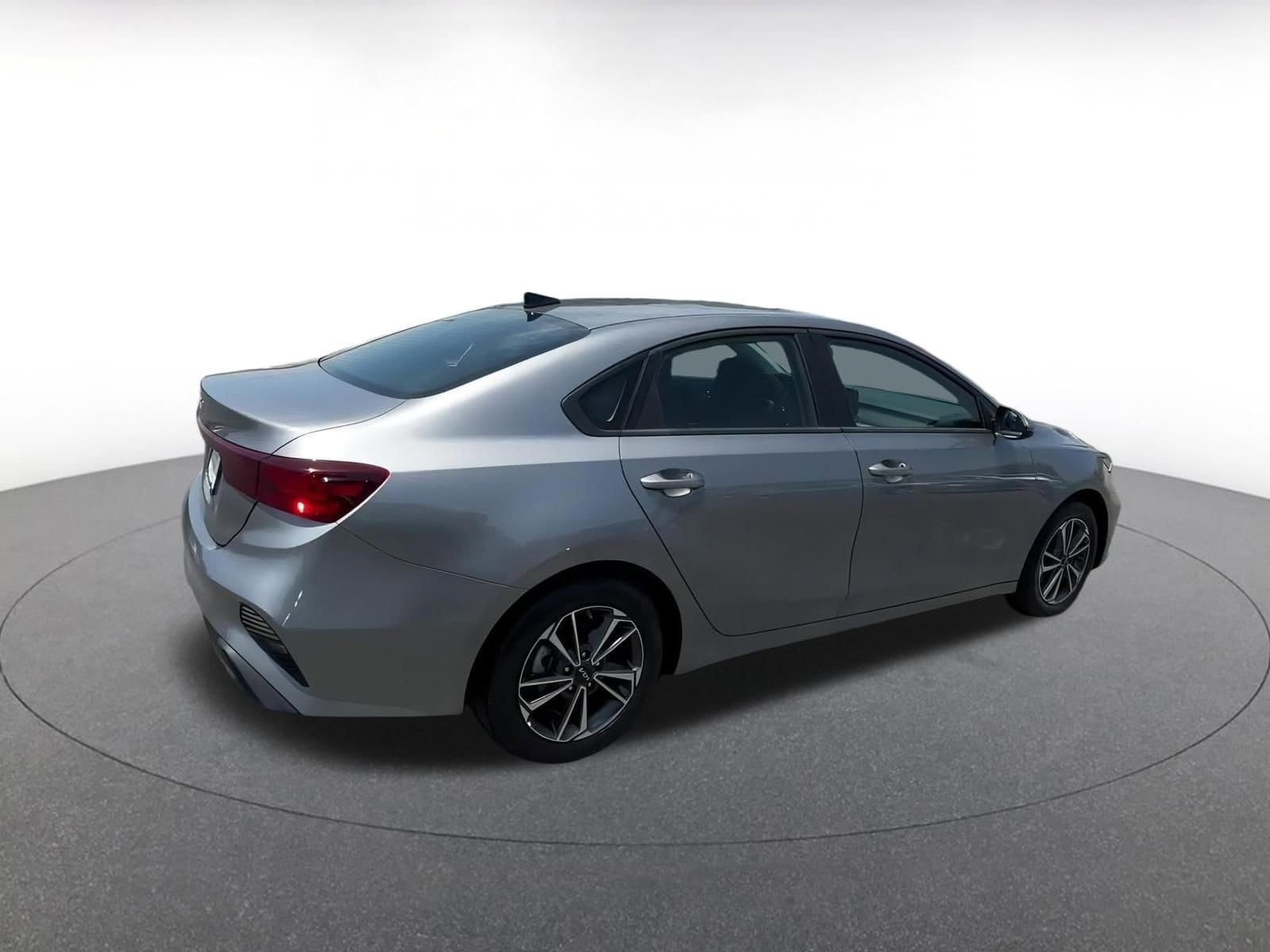 2024 Kia Forte LXS 15