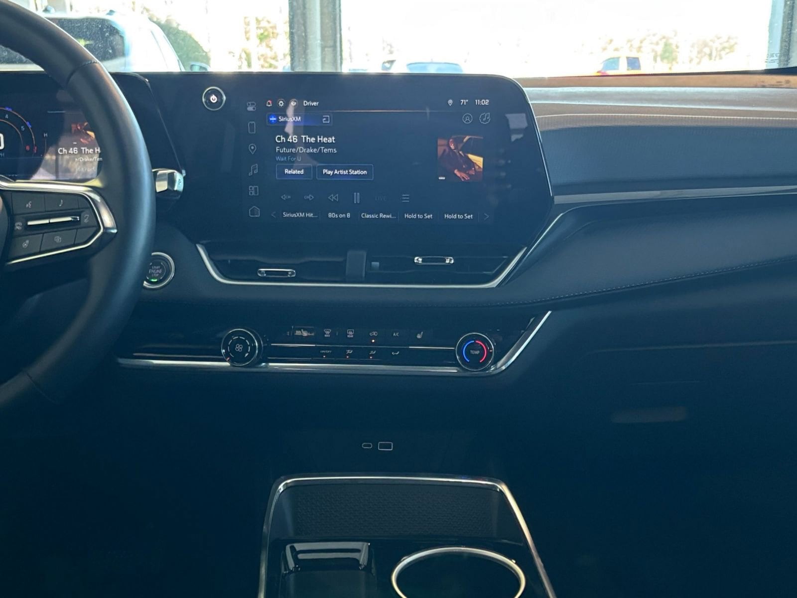 Thumbnail: 2025 Chevrolet Equinox - 25