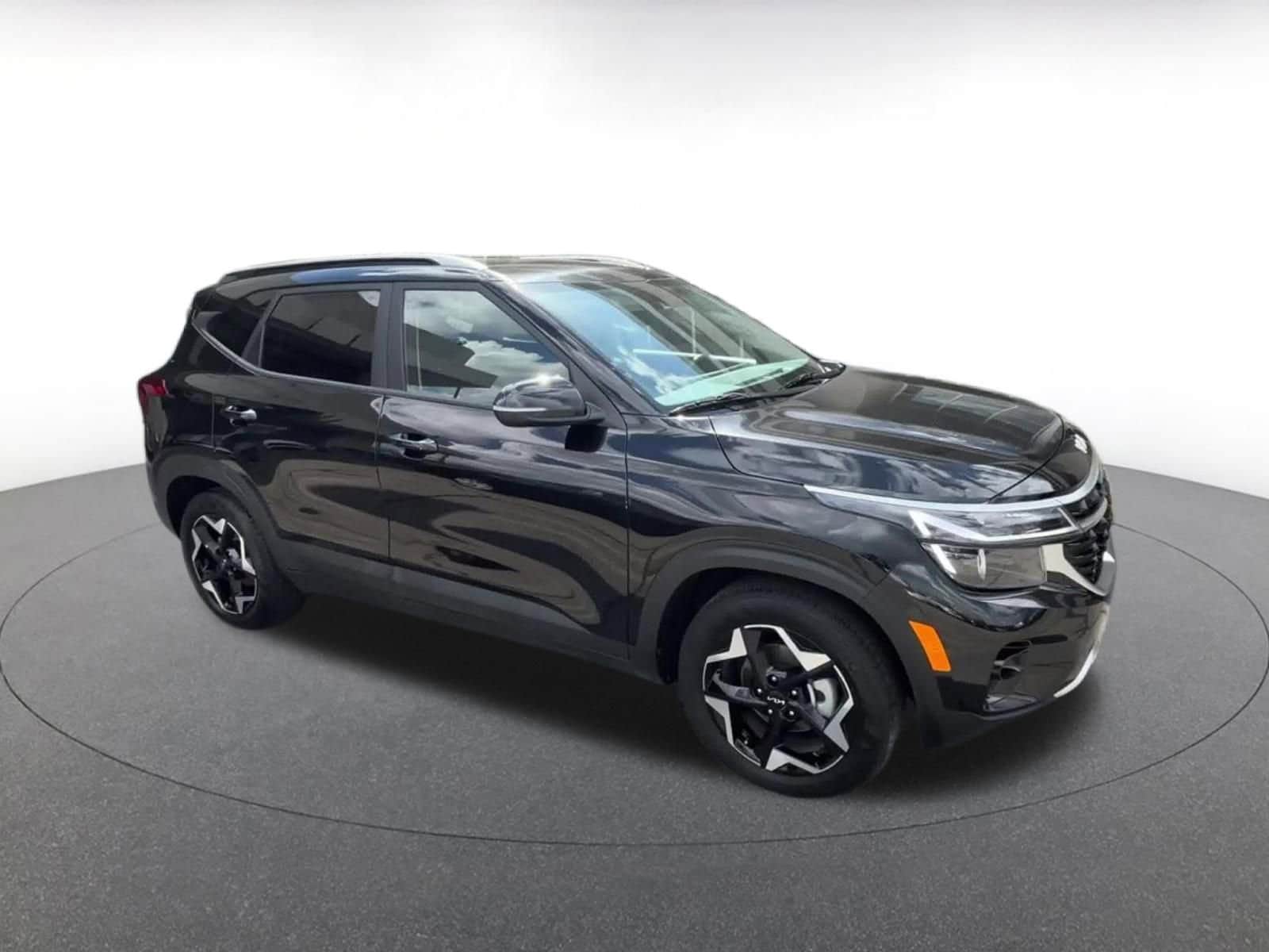 Thumbnail: 2025 Kia Seltos - 3