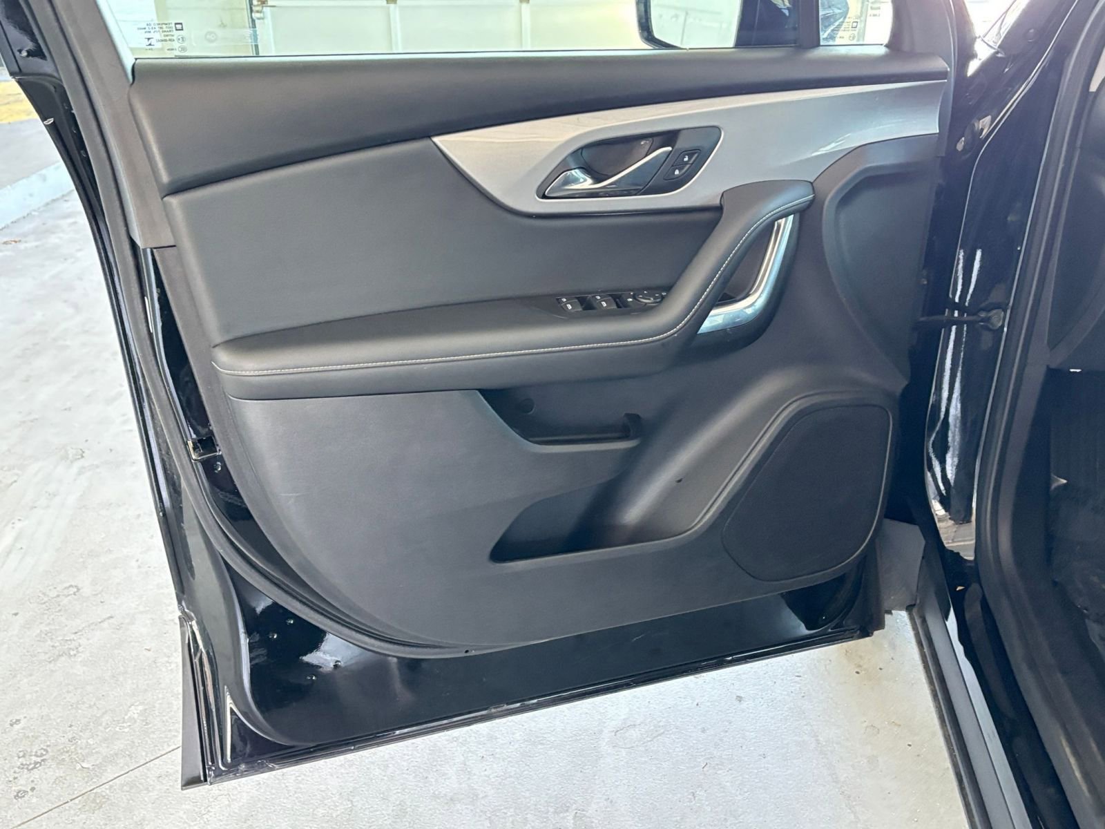 Thumbnail: 2025 Chevrolet Blazer - 20