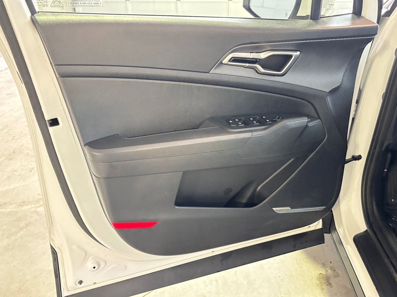 Thumbnail: 2025 Kia Sportage - 25