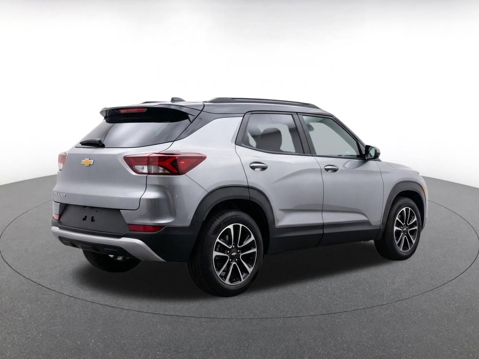 Thumbnail: 2025 Chevrolet TrailBlazer - 8