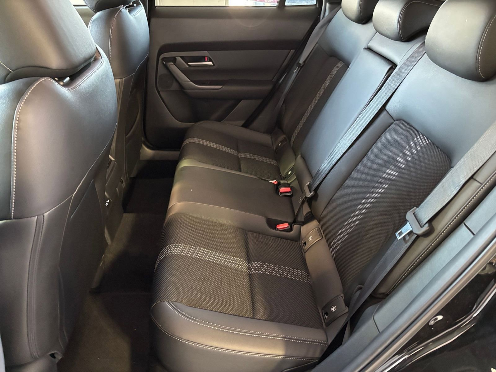 Thumbnail: 2025 Mazda CX-50 - 31