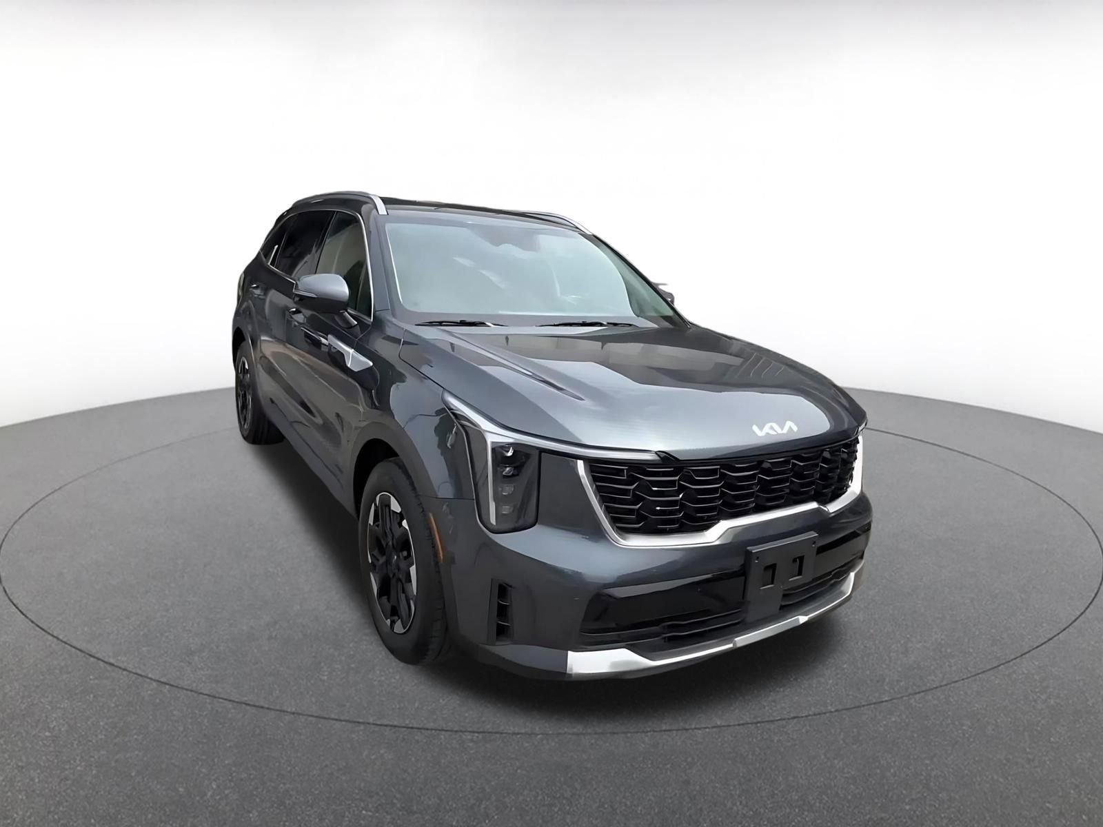 Thumbnail: 2024 Kia Sorento - 3