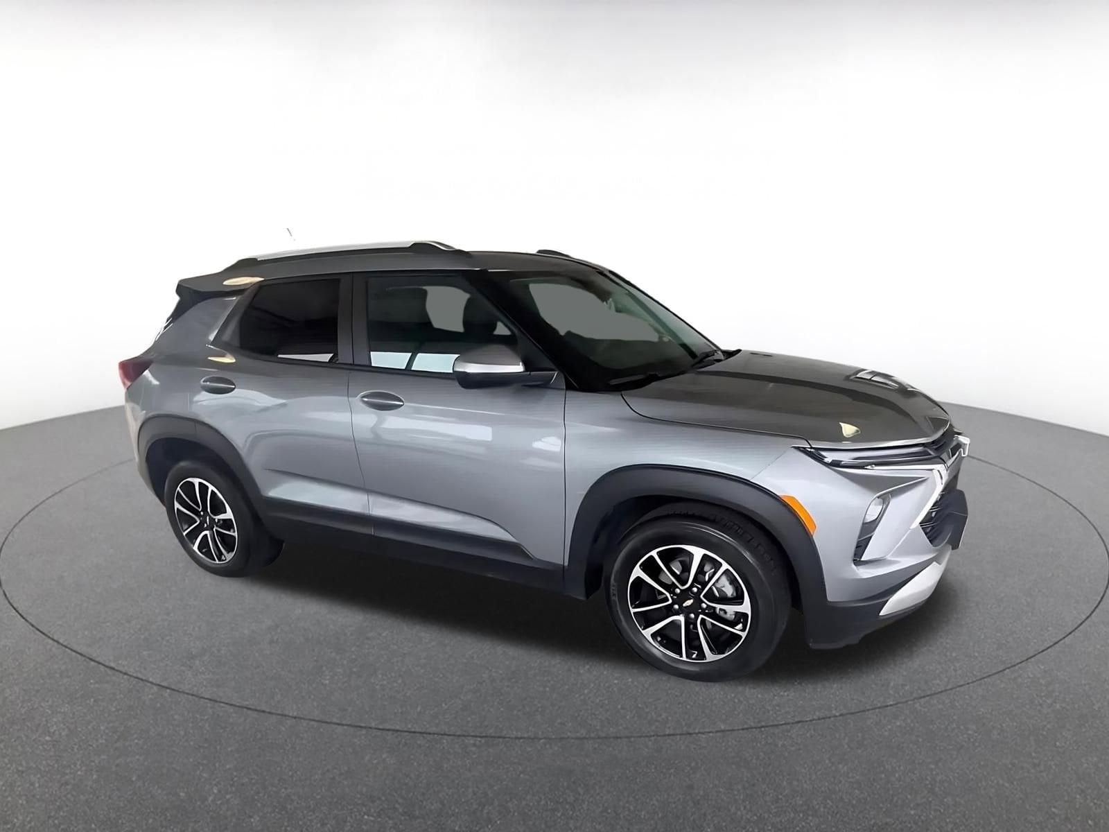 Thumbnail: 2025 Chevrolet TrailBlazer - 2