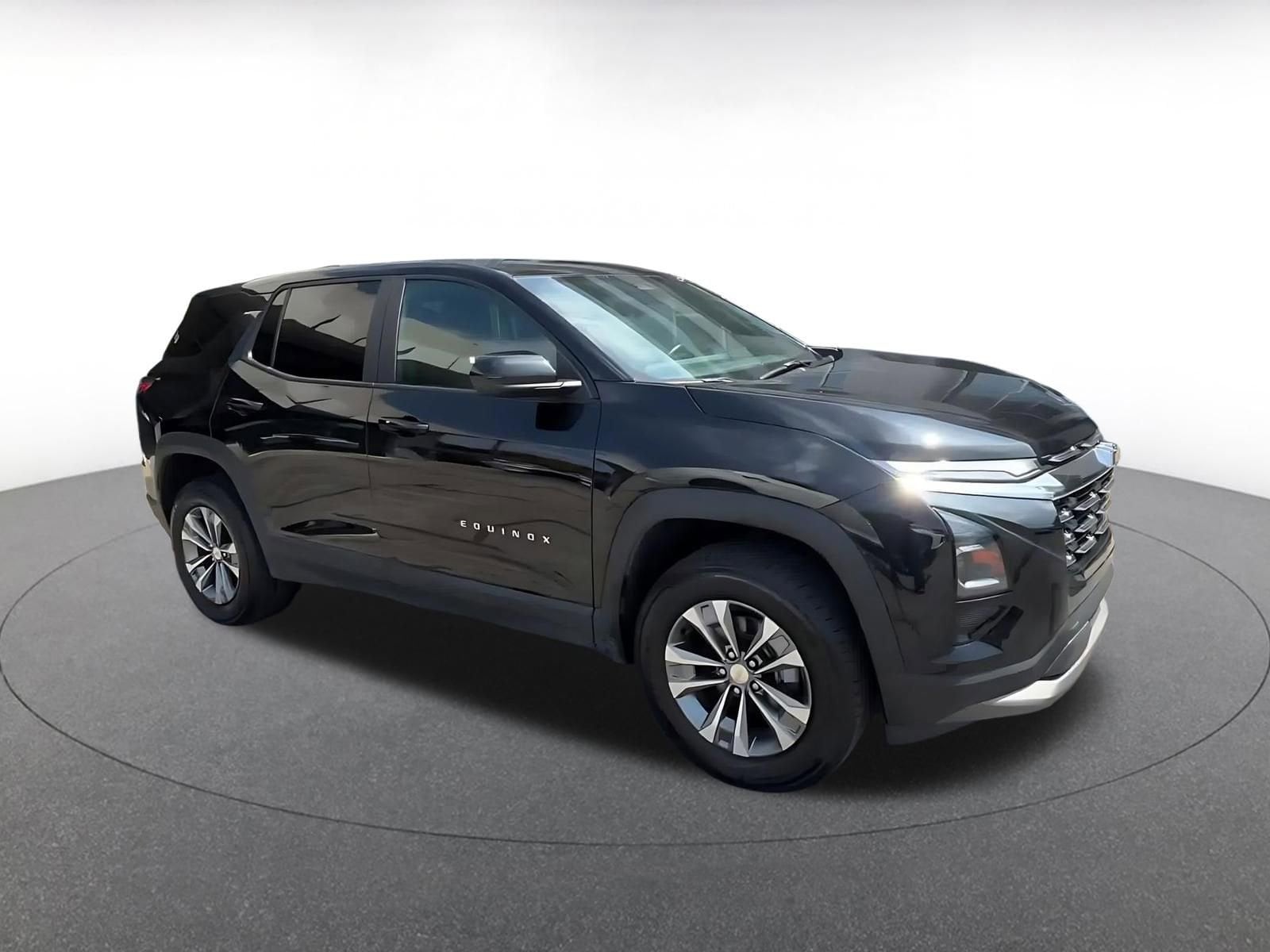 Thumbnail: 2025 Chevrolet Equinox - 2