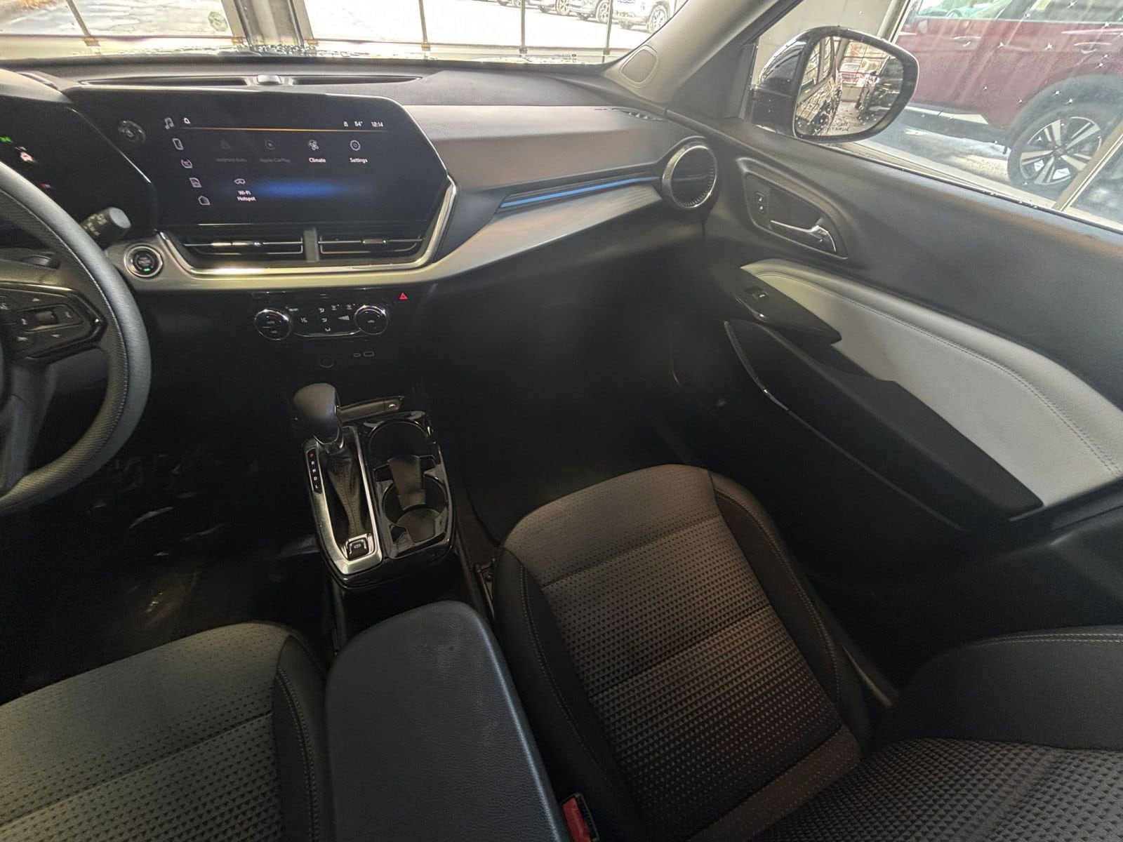 Thumbnail: 2025 Chevrolet Trax - 34