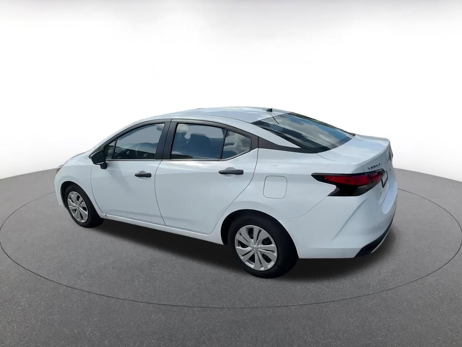2024 Nissan Versa S 10