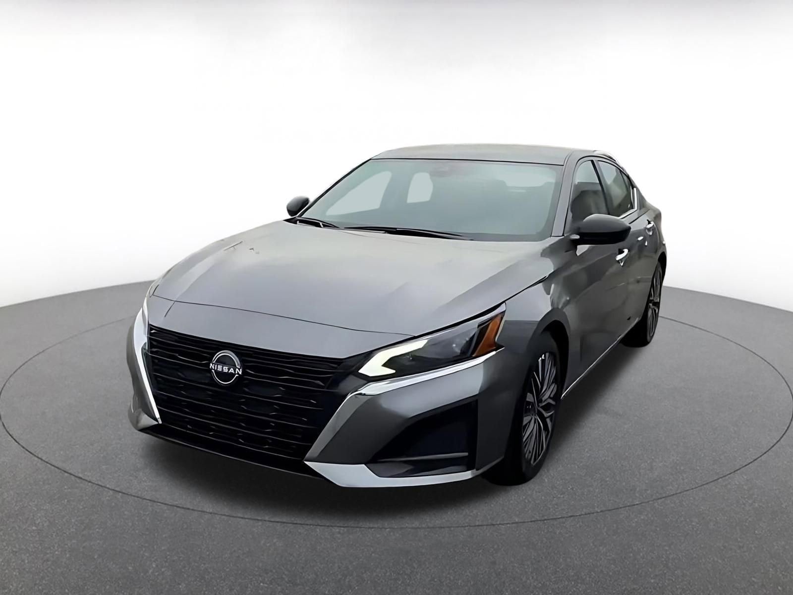 Thumbnail: 2025 Nissan Altima - 8