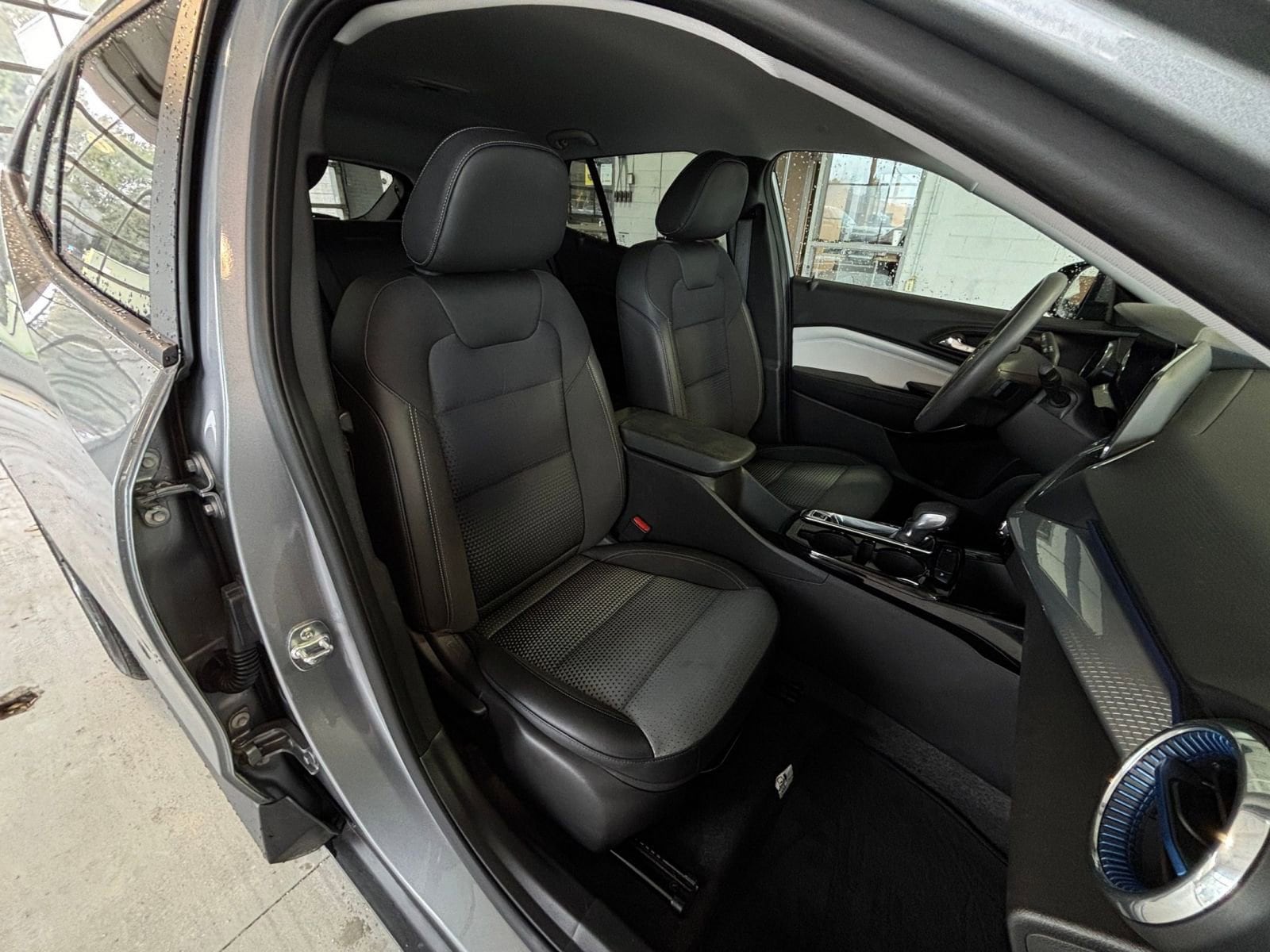 Thumbnail: 2025 Chevrolet Trax - 35