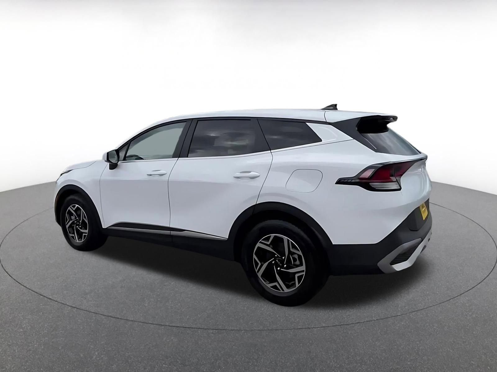 Thumbnail: 2025 Kia Sportage - 10