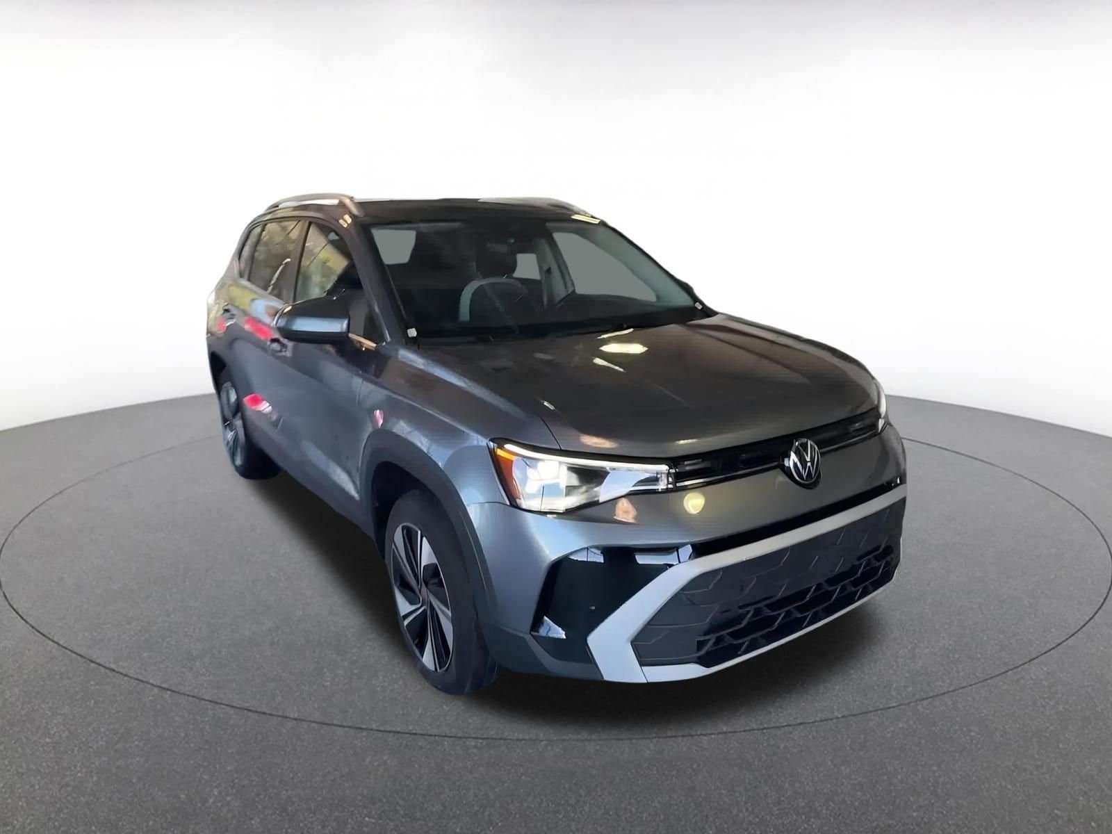 Thumbnail: 2025 Volkswagen Taos - 3