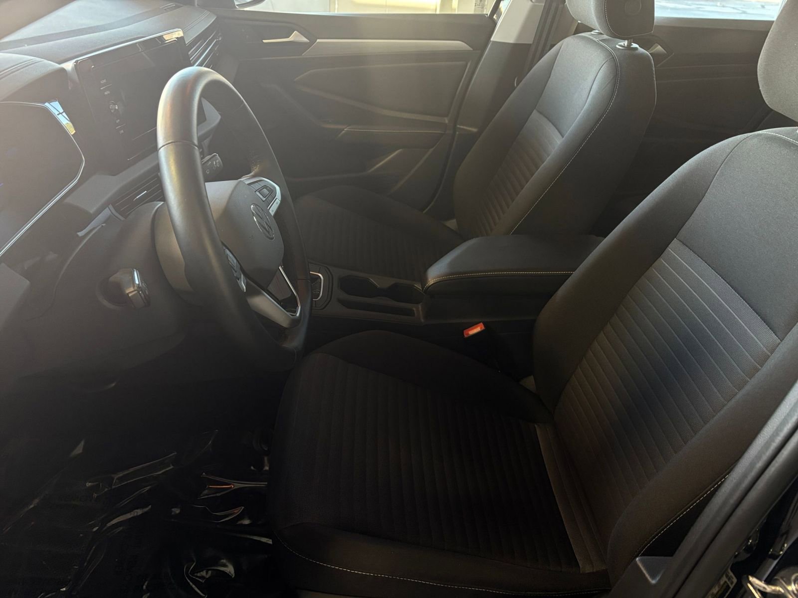 Thumbnail: 2025 Volkswagen Jetta - 25