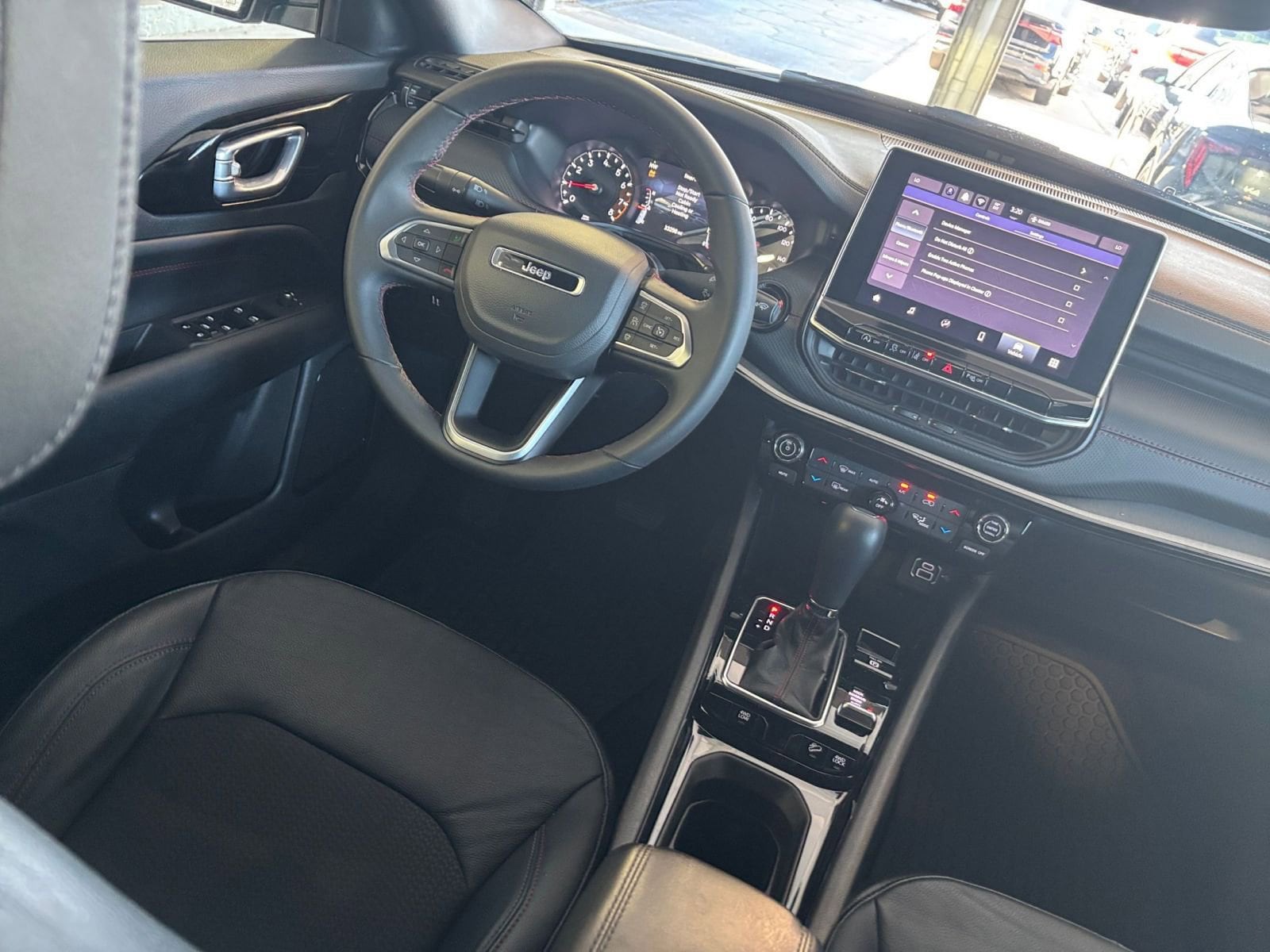 Thumbnail: 2025 Jeep Compass - 33