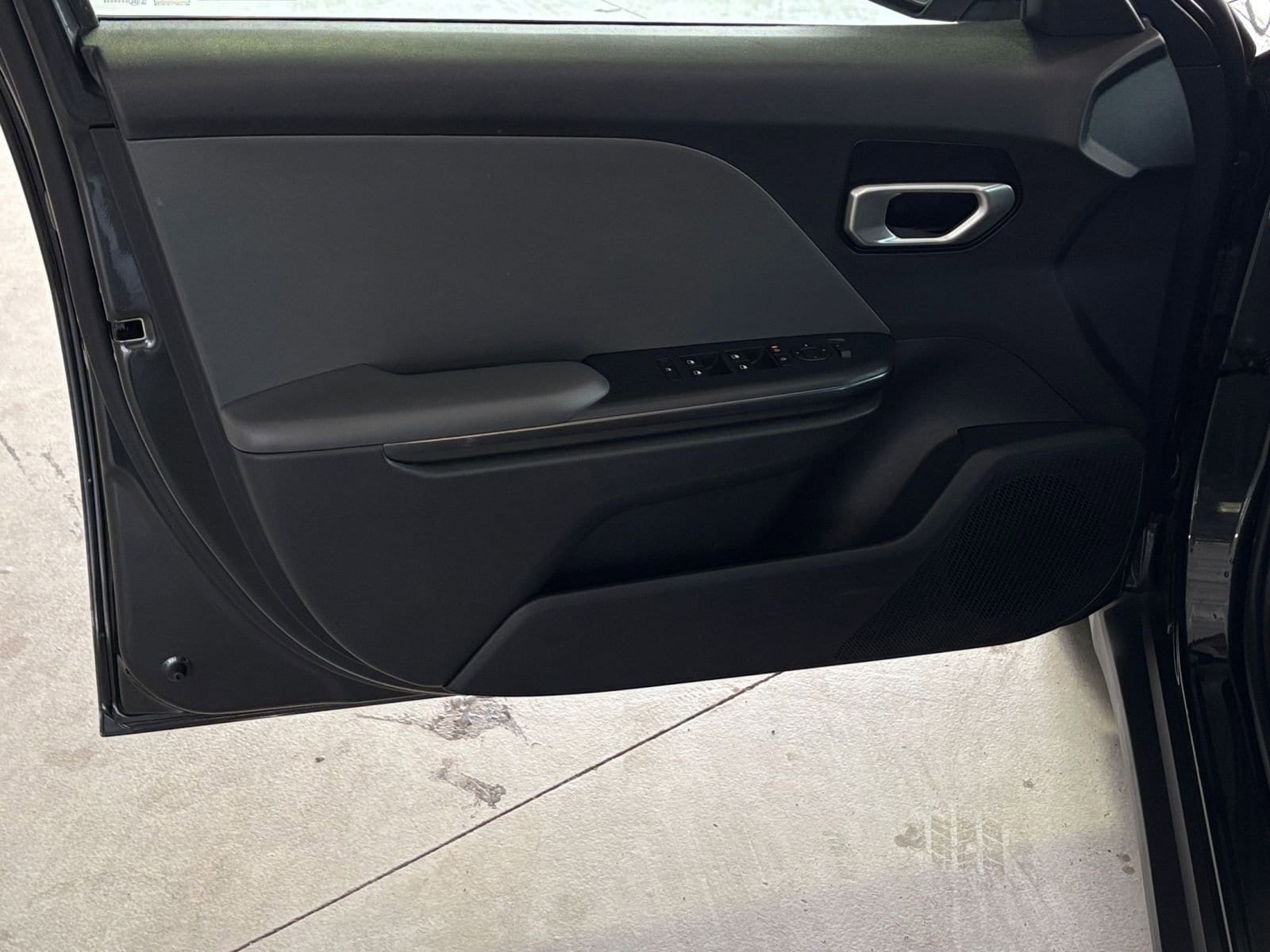 Thumbnail: 2025 Kia K4 - 18