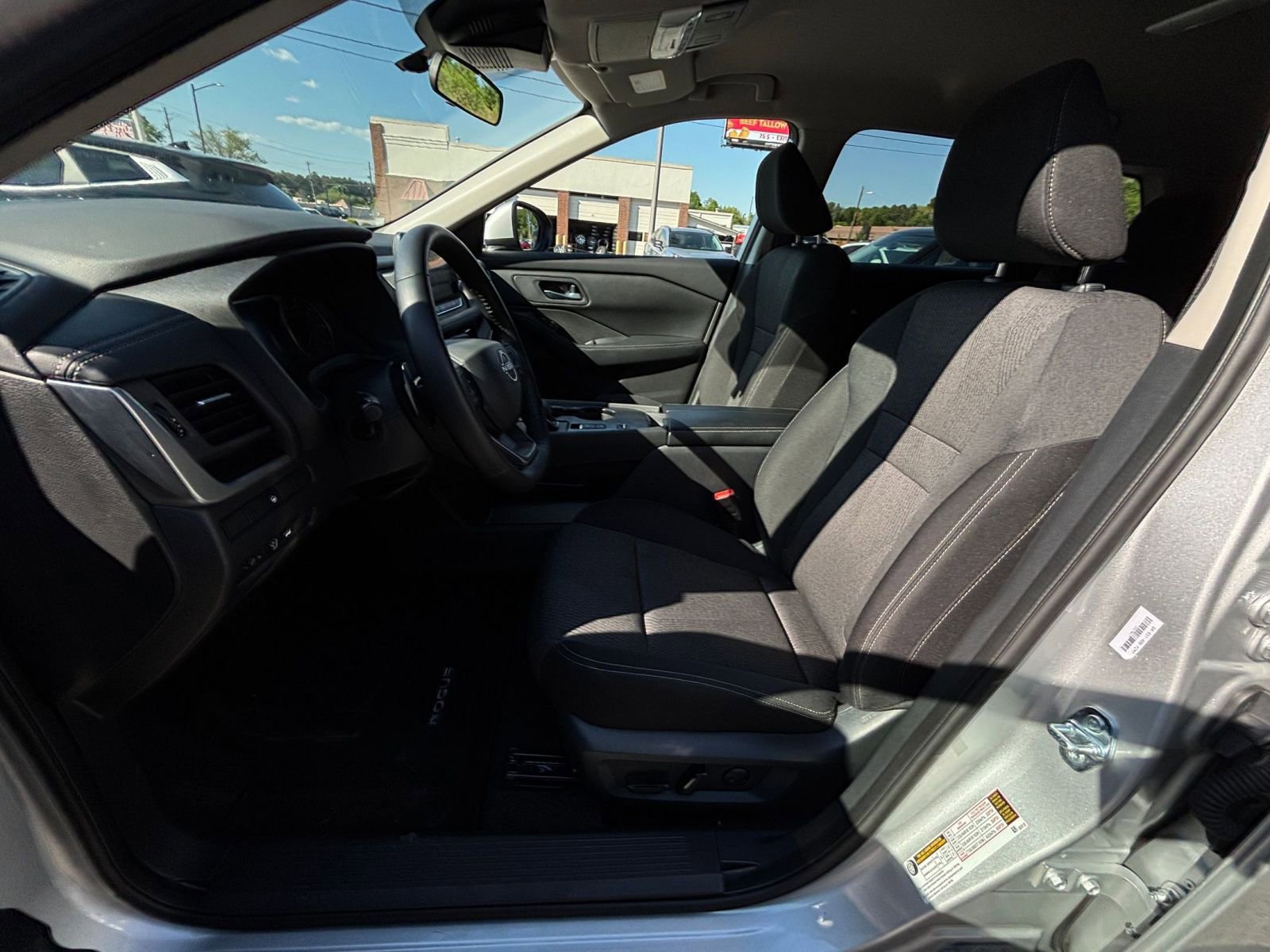 Thumbnail: 2025 Nissan Rogue - 29