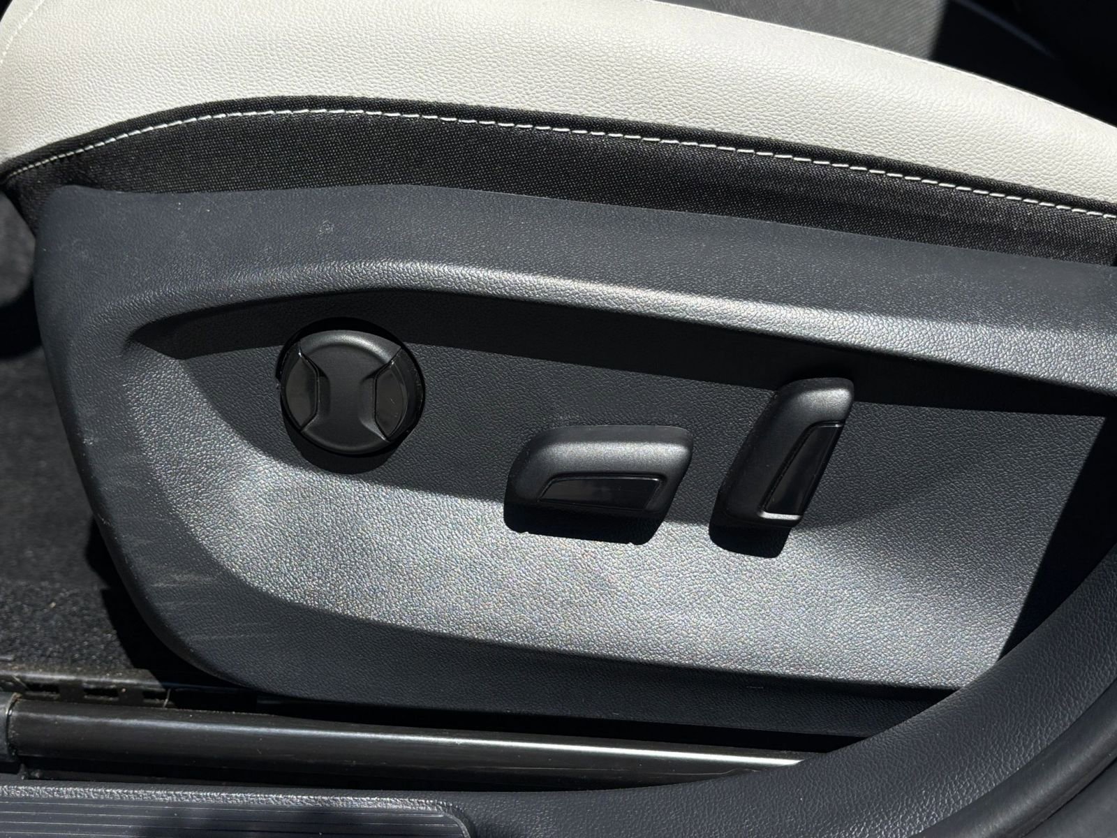 Thumbnail: 2025 Volkswagen Taos - 22