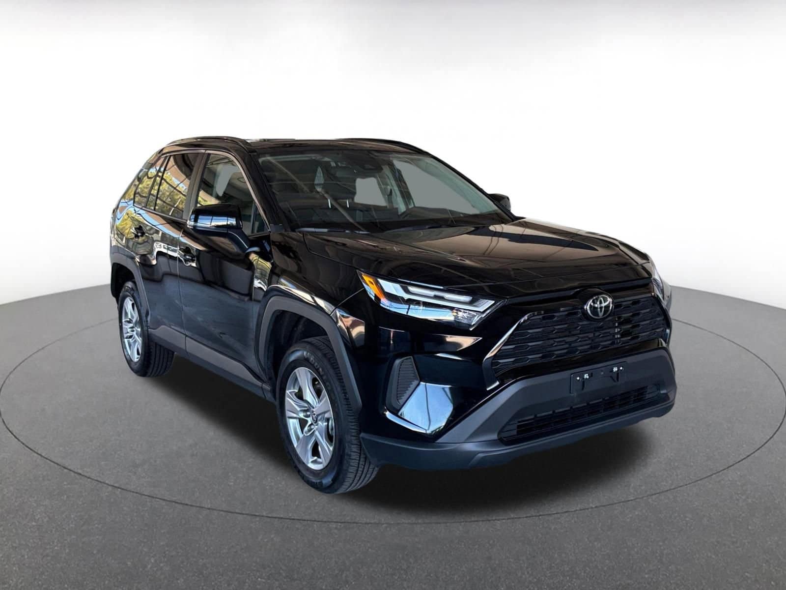 Thumbnail: 2025 Toyota RAV4 - 1