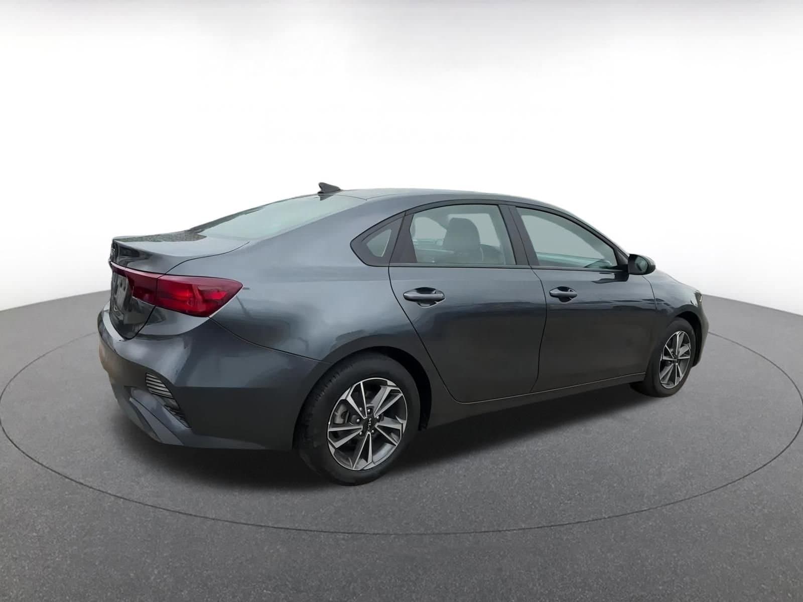 2024 Kia Forte LXS 15