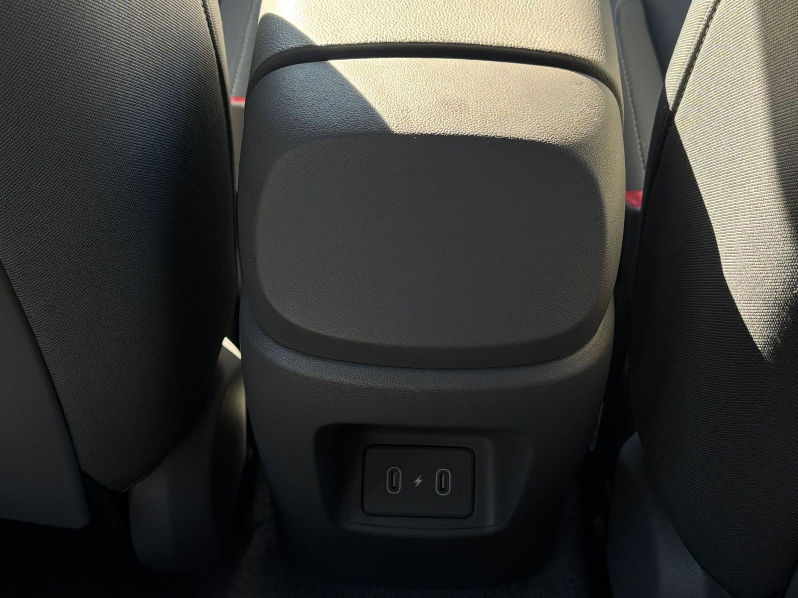 Thumbnail: 2025 Hyundai Elantra - 23