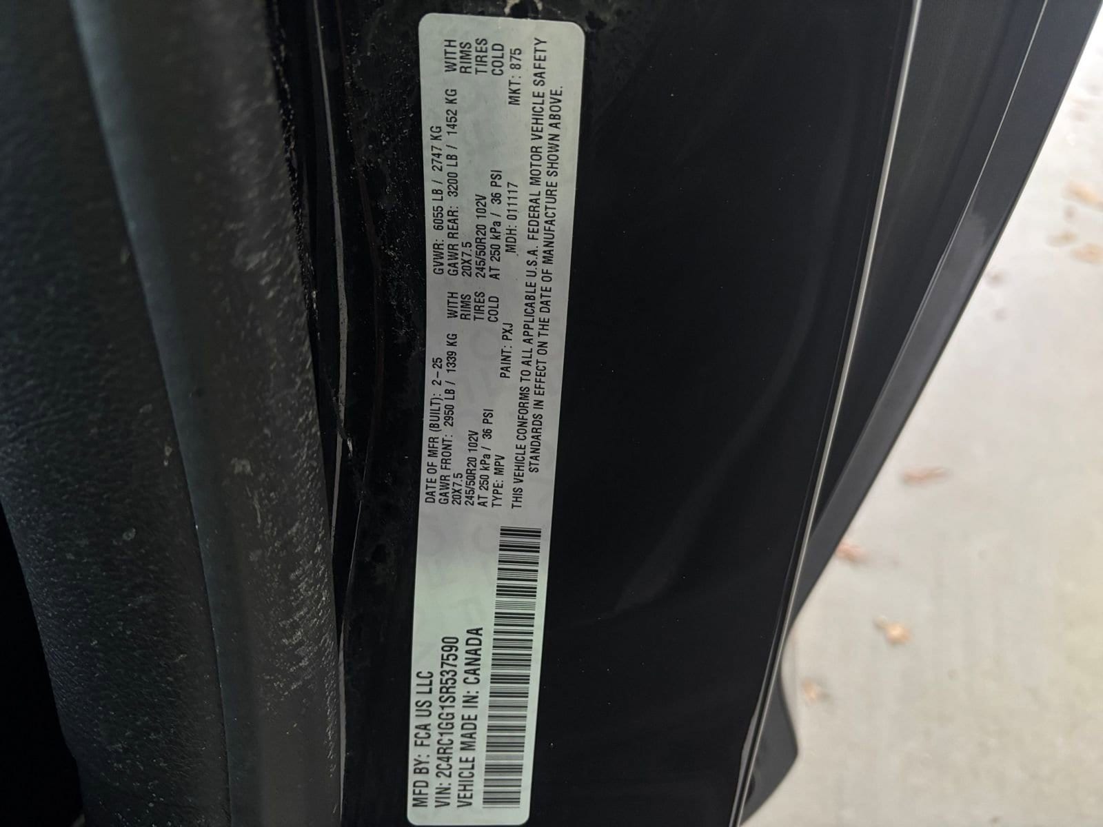 Thumbnail: 2025 Chrysler Pacifica - 32