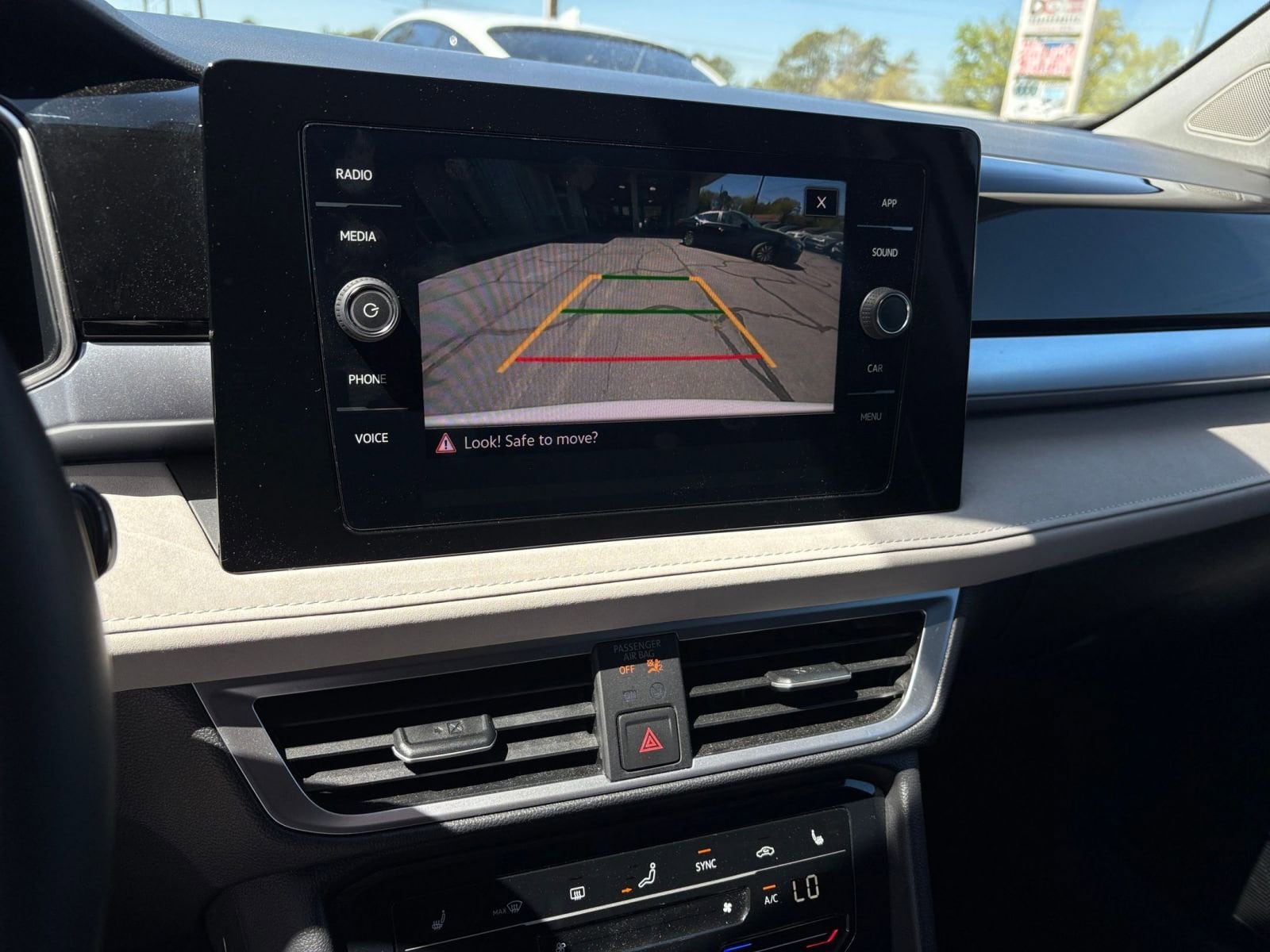 Thumbnail: 2025 Volkswagen Taos - 25