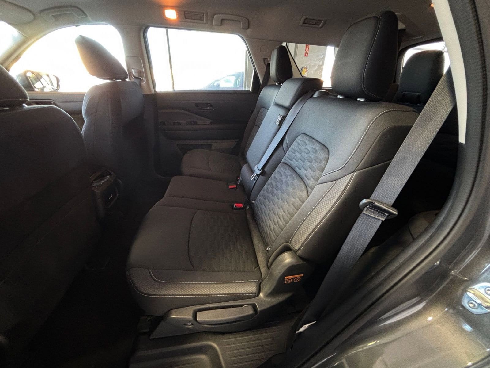 Thumbnail: 2025 Nissan Pathfinder - 28