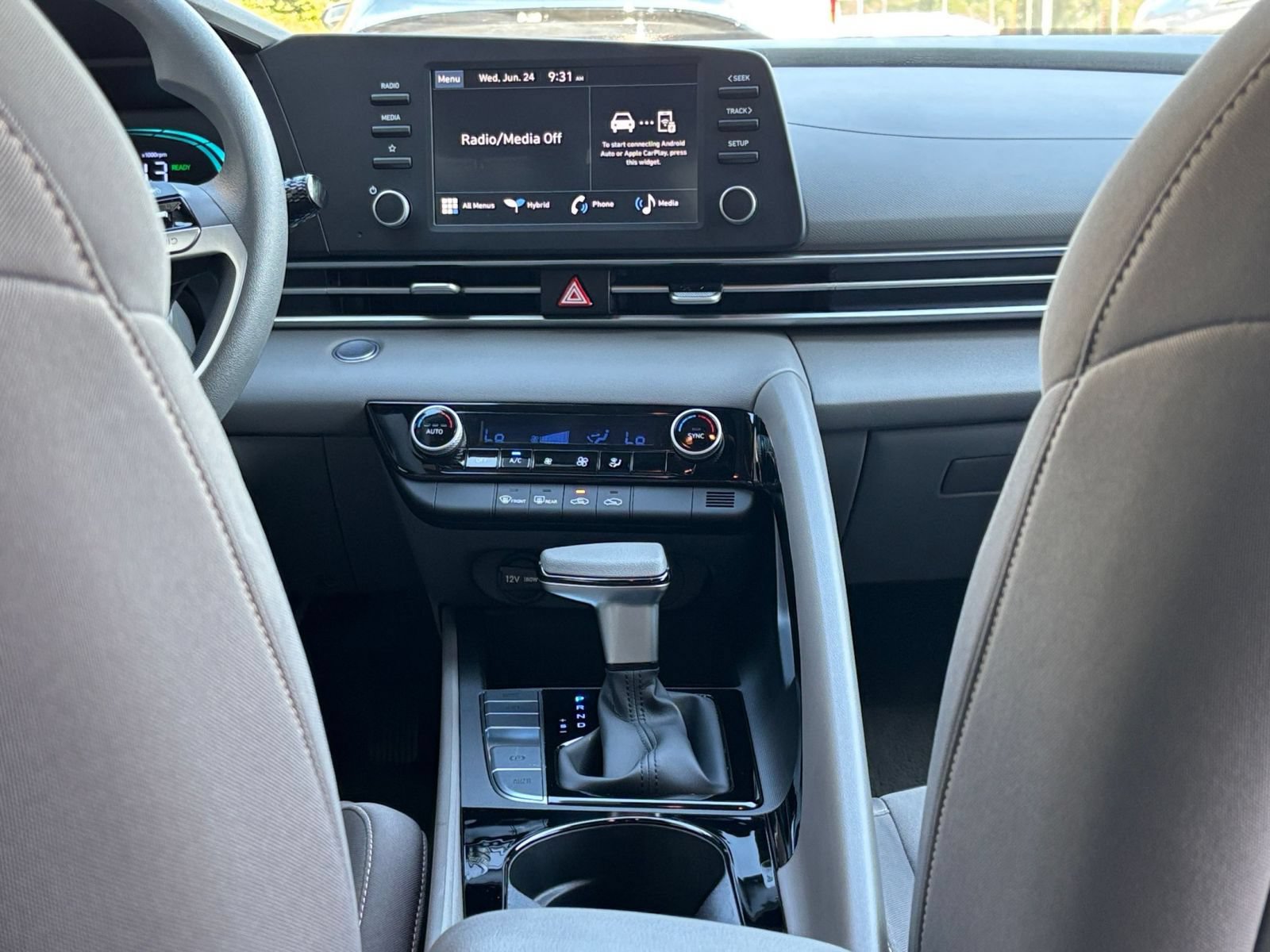 Thumbnail: 2026 Hyundai Elantra - 17
