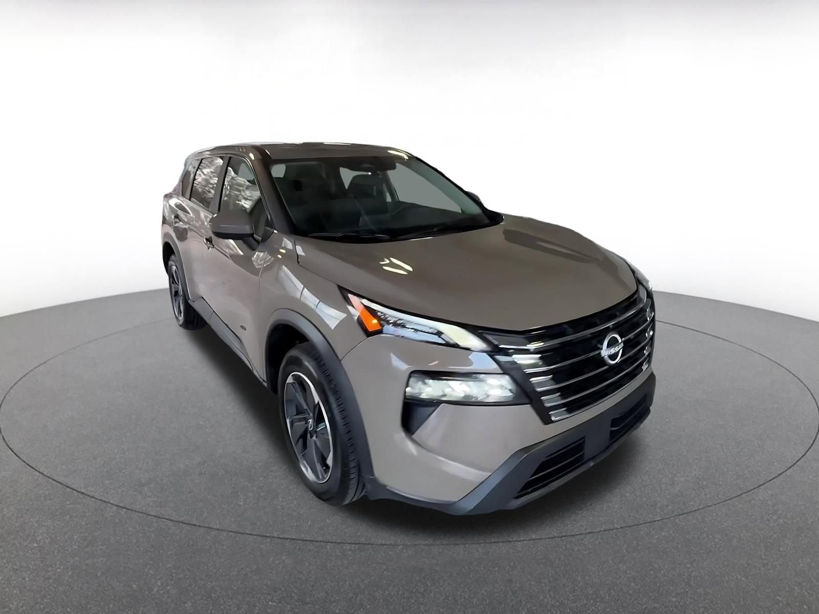 Thumbnail: 2025 Nissan Rogue - 3