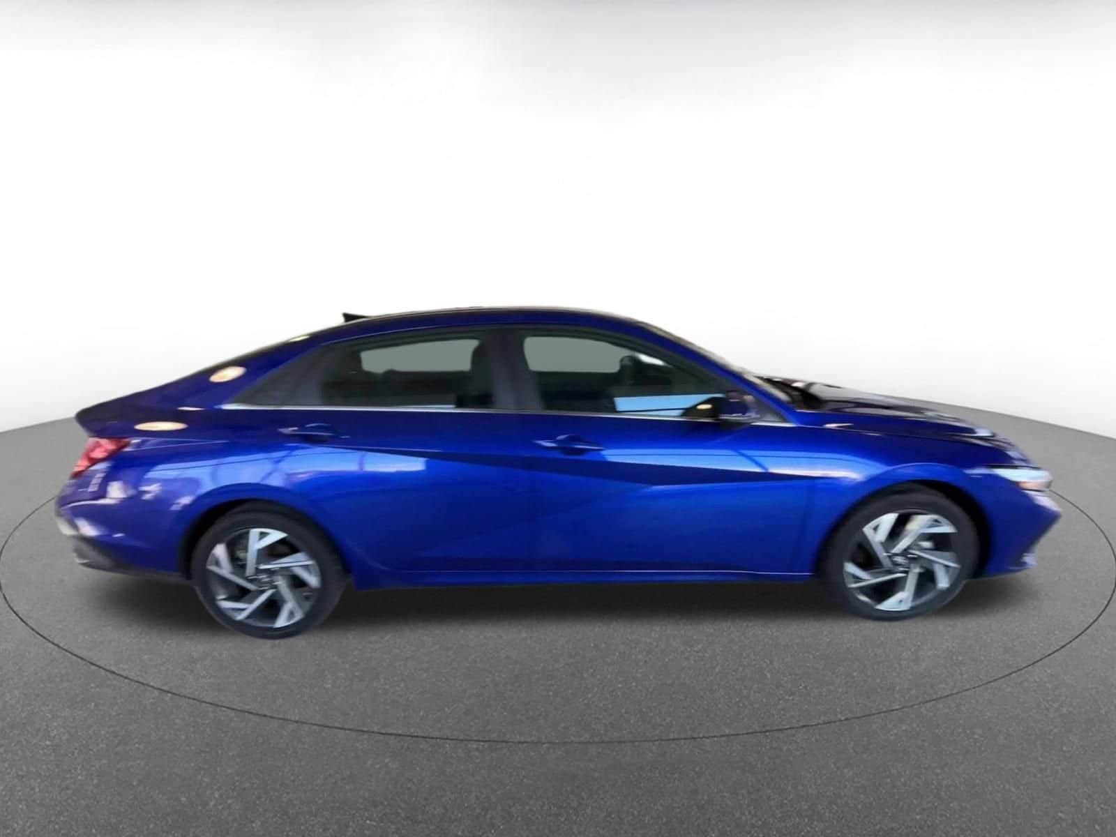 Thumbnail: 2025 Hyundai Elantra - 17