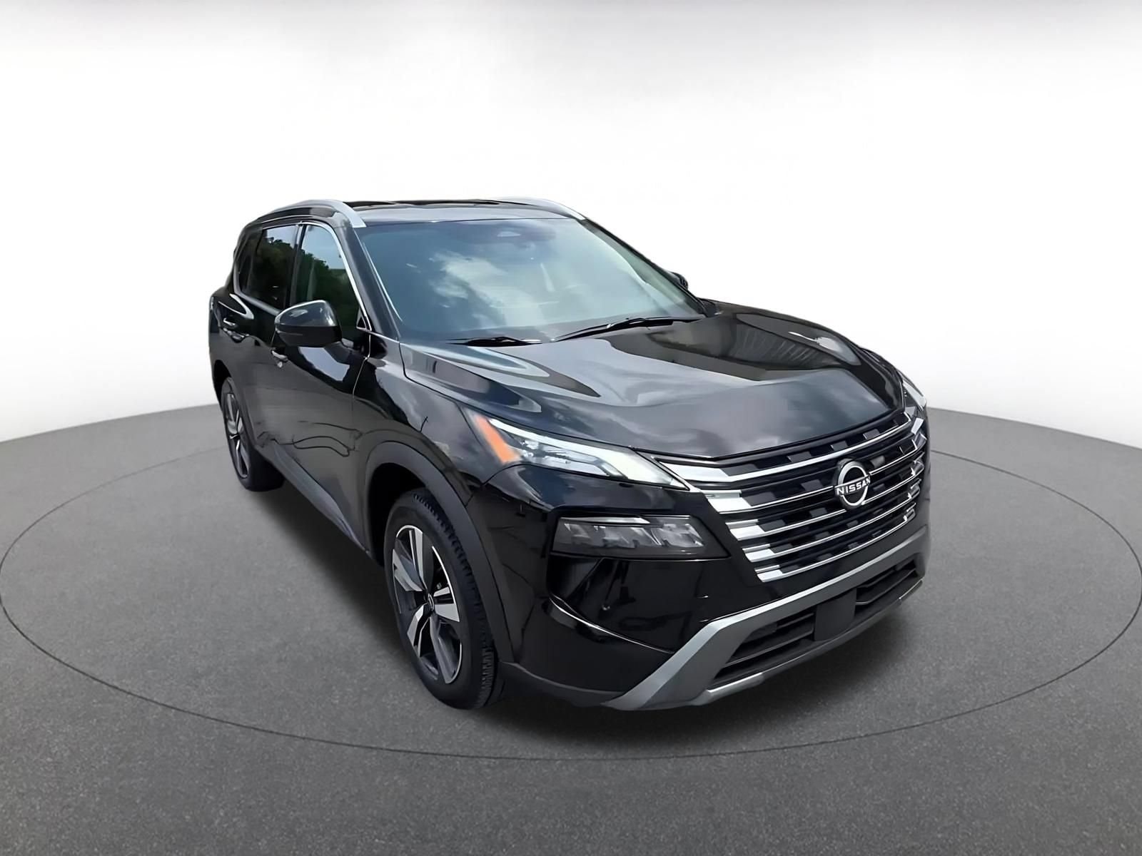 Thumbnail: 2026 Nissan Rogue - 3