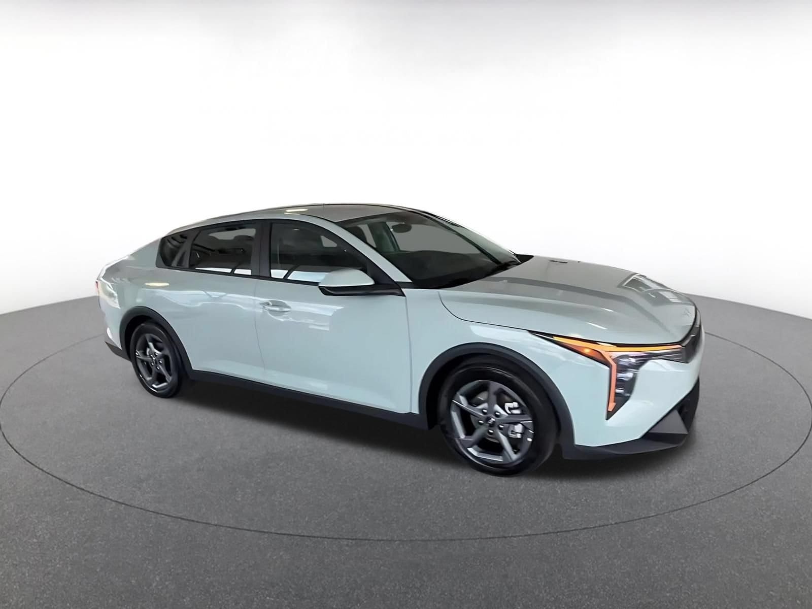 Thumbnail: 2026 Kia K4 - 2