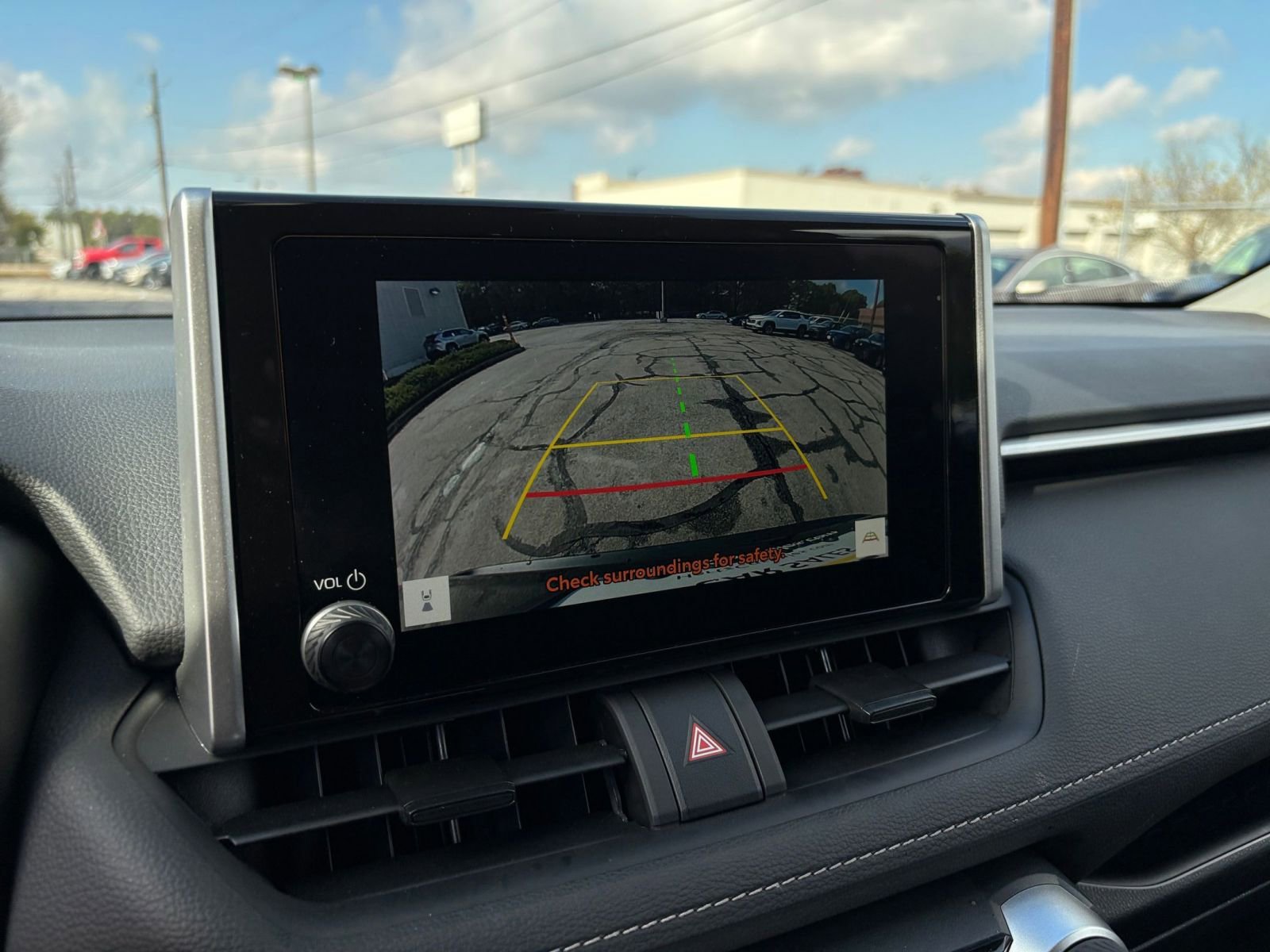 Thumbnail: 2025 Toyota RAV4 - 17