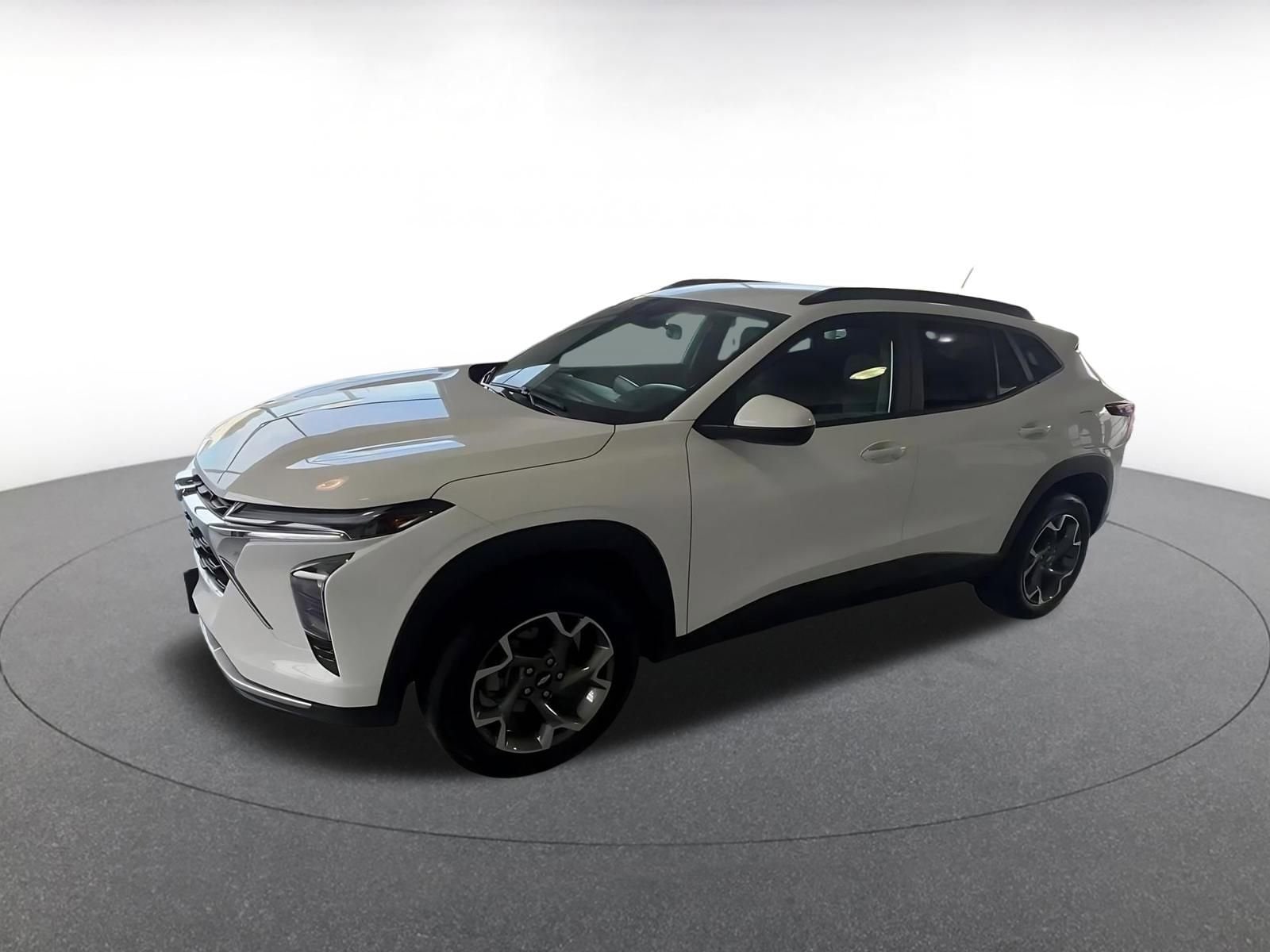 Thumbnail: 2025 Chevrolet Trax - 7