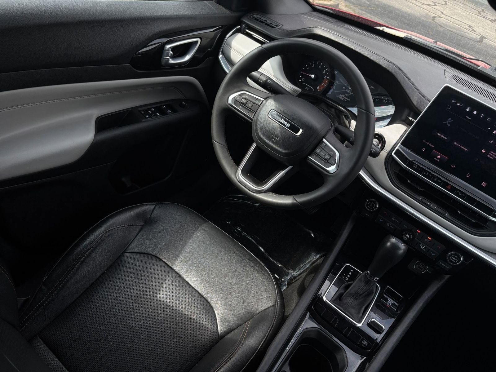 Thumbnail: 2023 Jeep Compass - 34