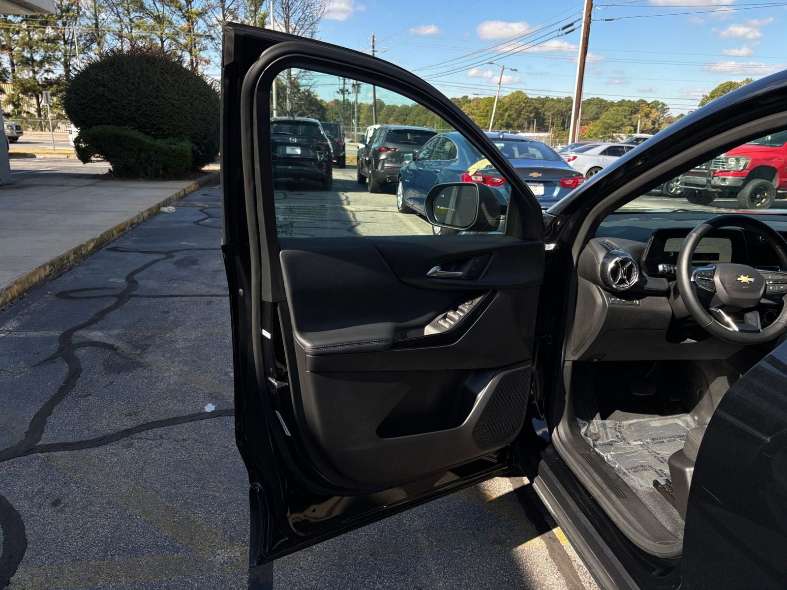 Thumbnail: 2025 Chevrolet Equinox - 26