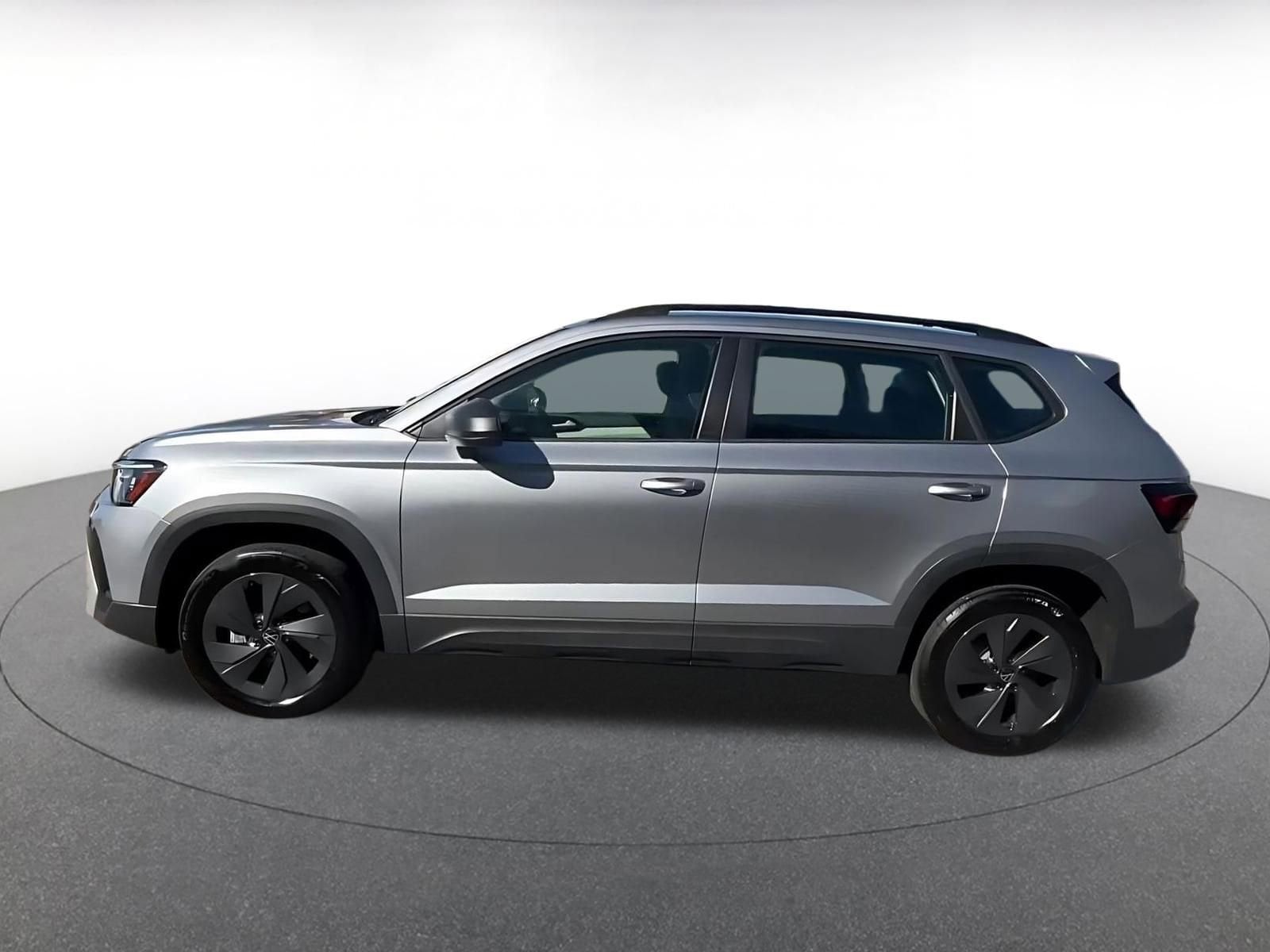 Thumbnail: 2025 Volkswagen Taos - 8