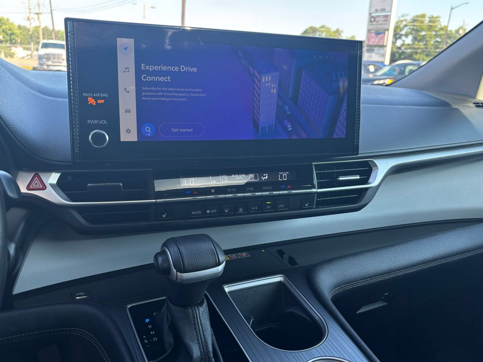Thumbnail: 2025 Toyota Sienna - 21